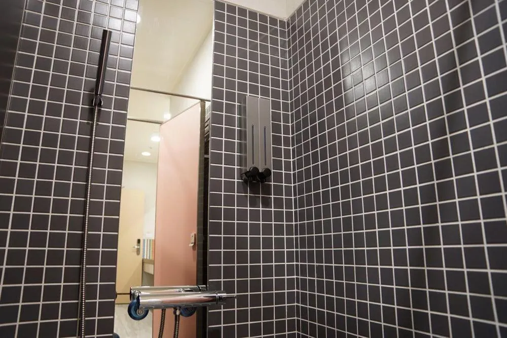 Shower in ColorMix Hotel & Hostel