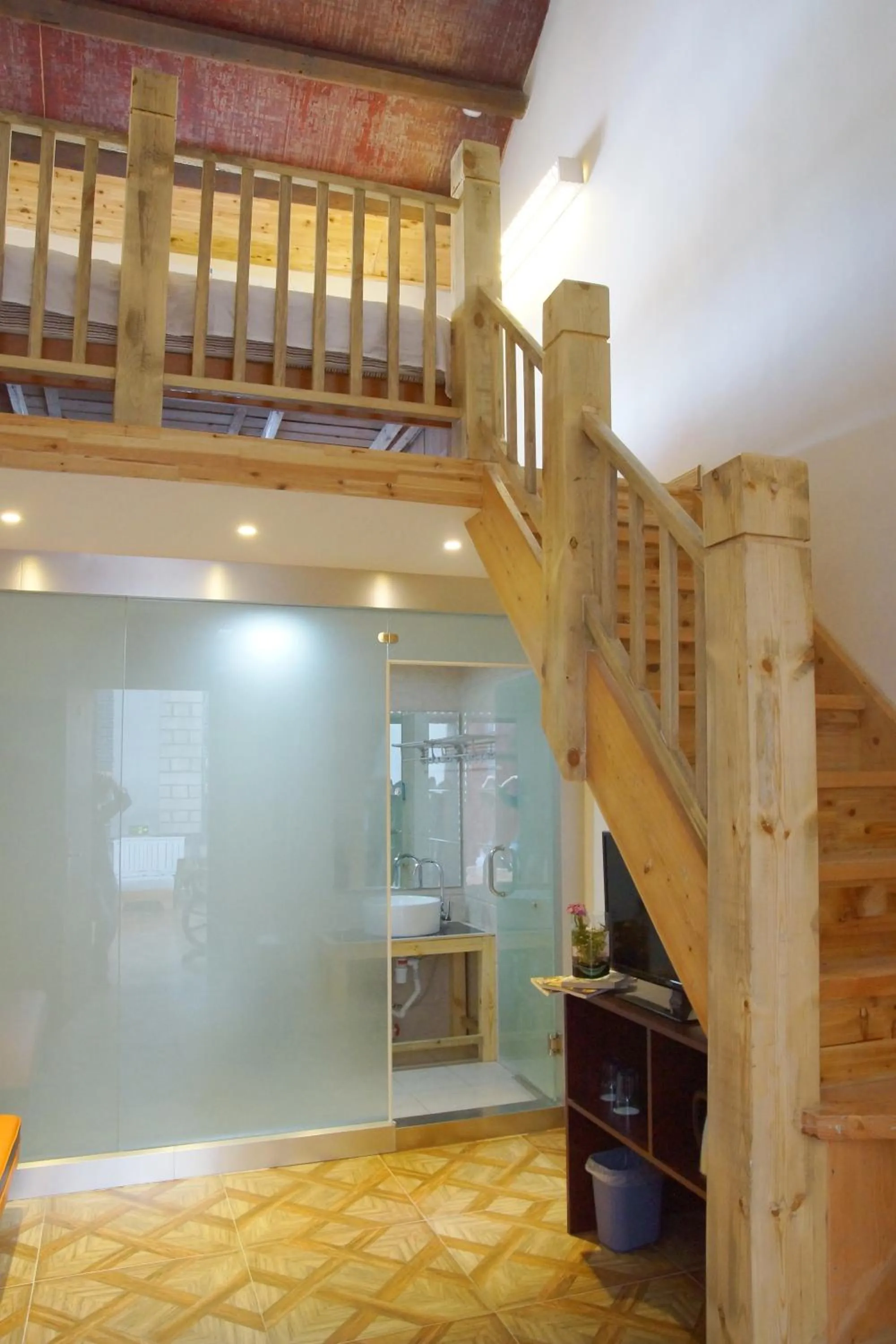 Photo of the whole room in Jinan Mountain and Sea Culture Hotel