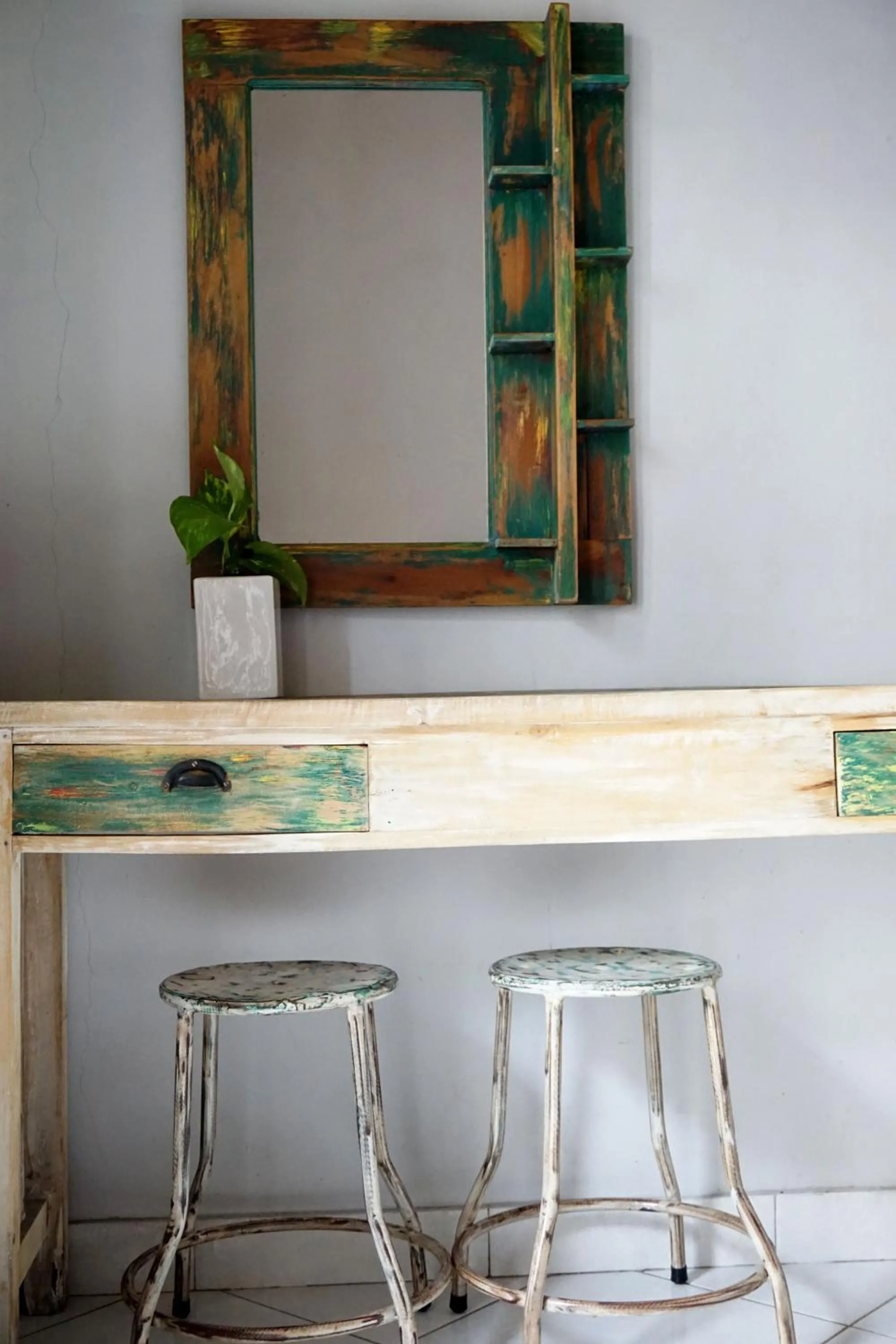 Decorative detail in Louto Dmell Villa & Guesthouse