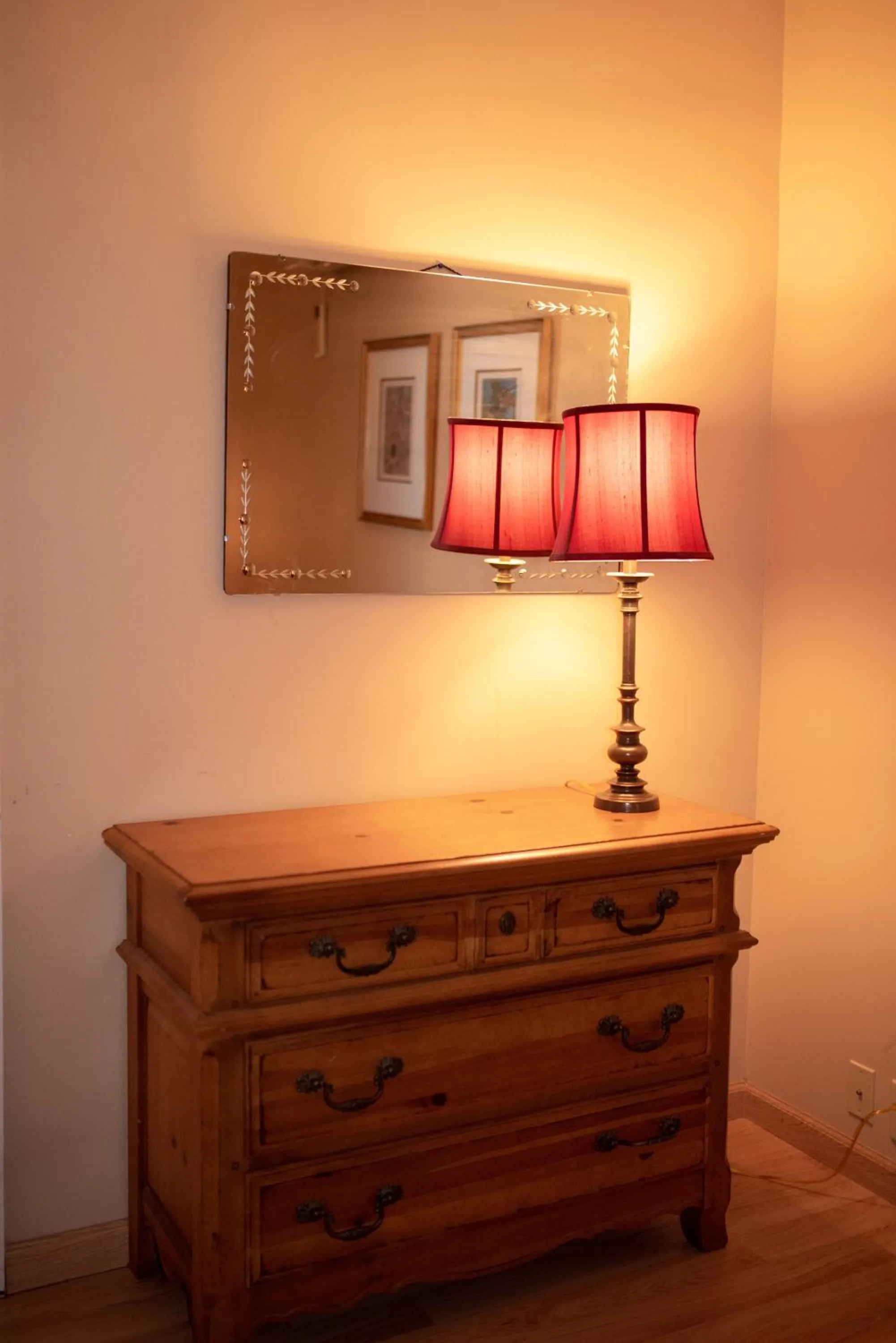 wardrobe in Fountainview Inn