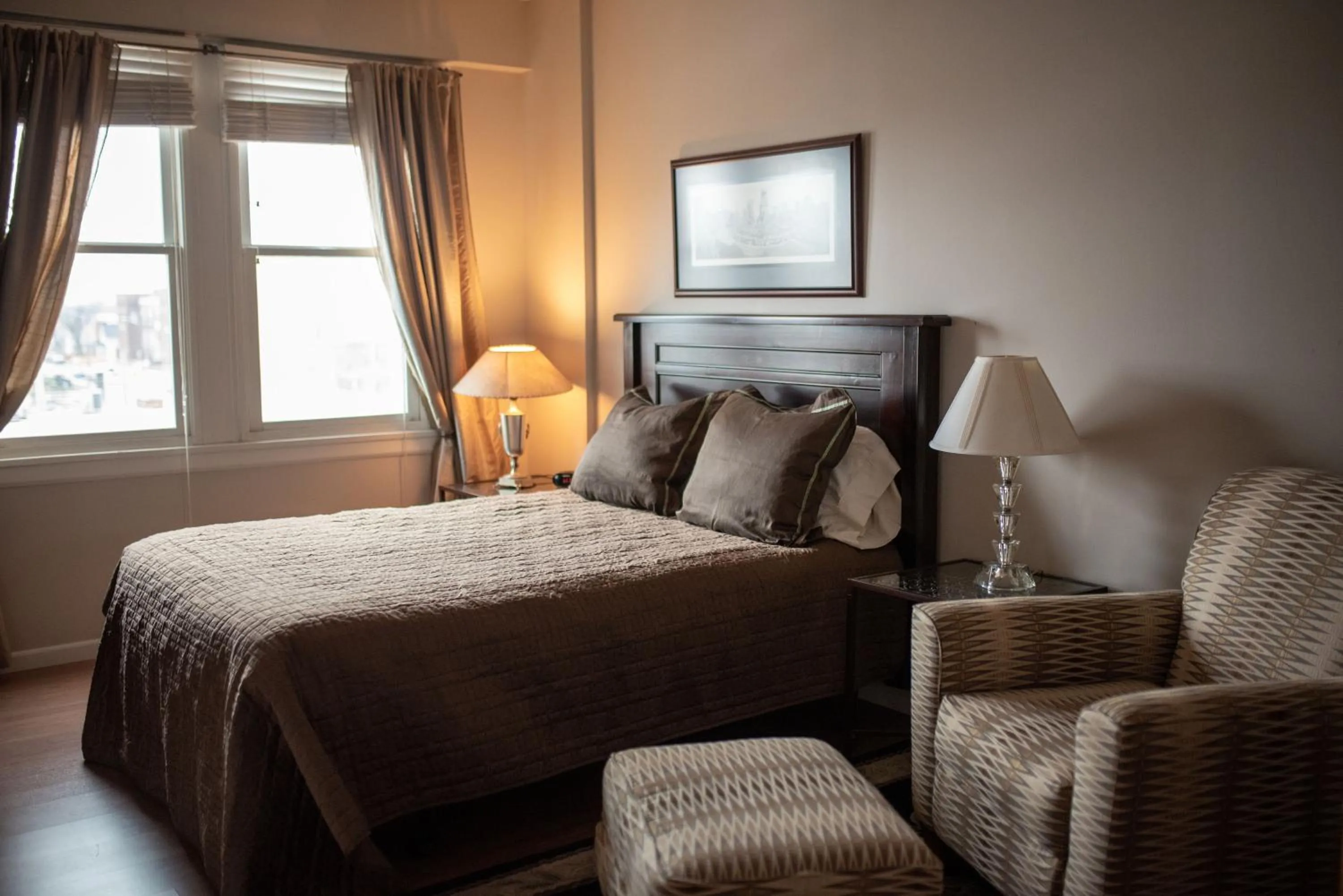 Bed in Fountainview Inn