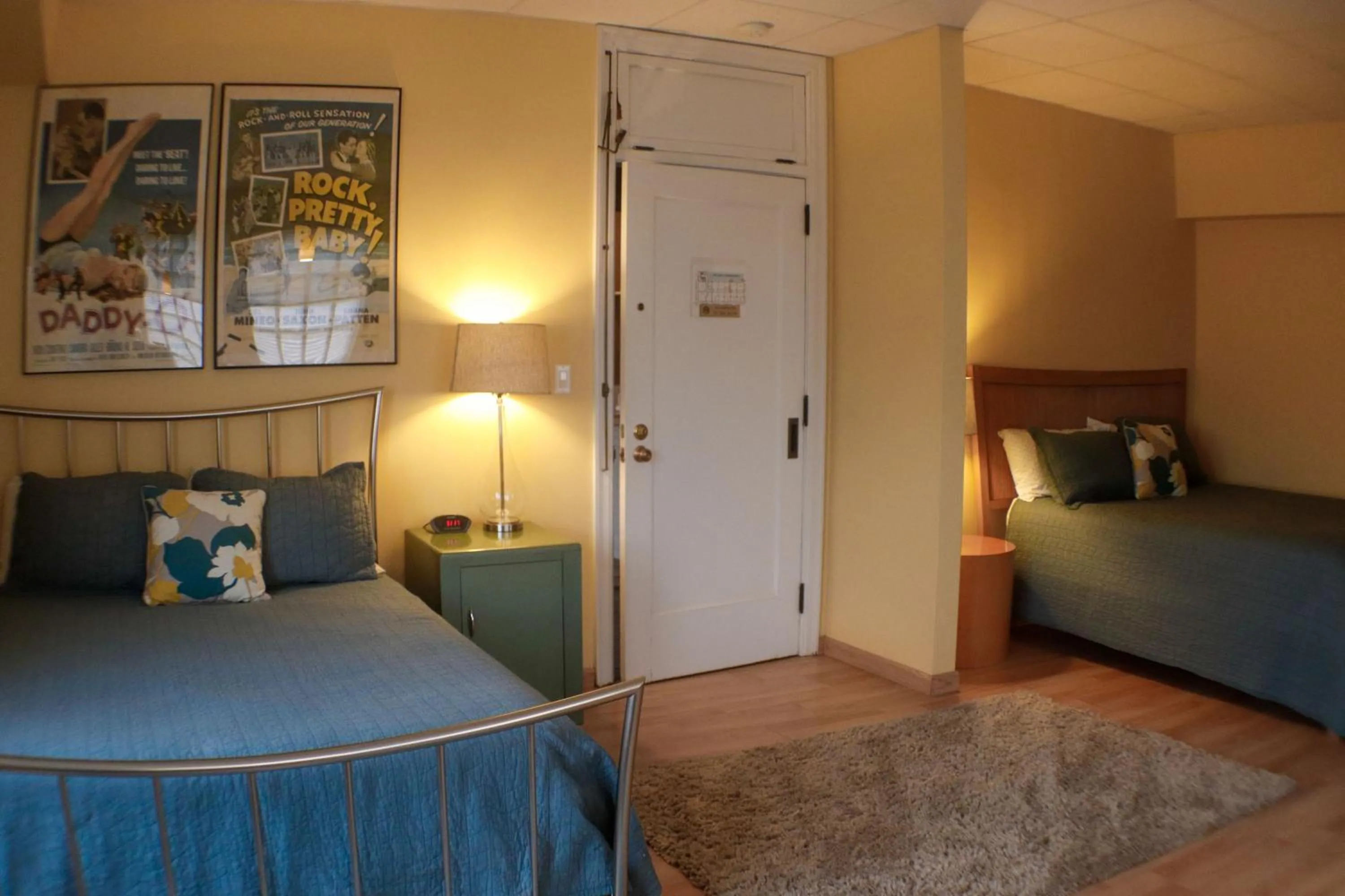 Bed in Fountainview Inn