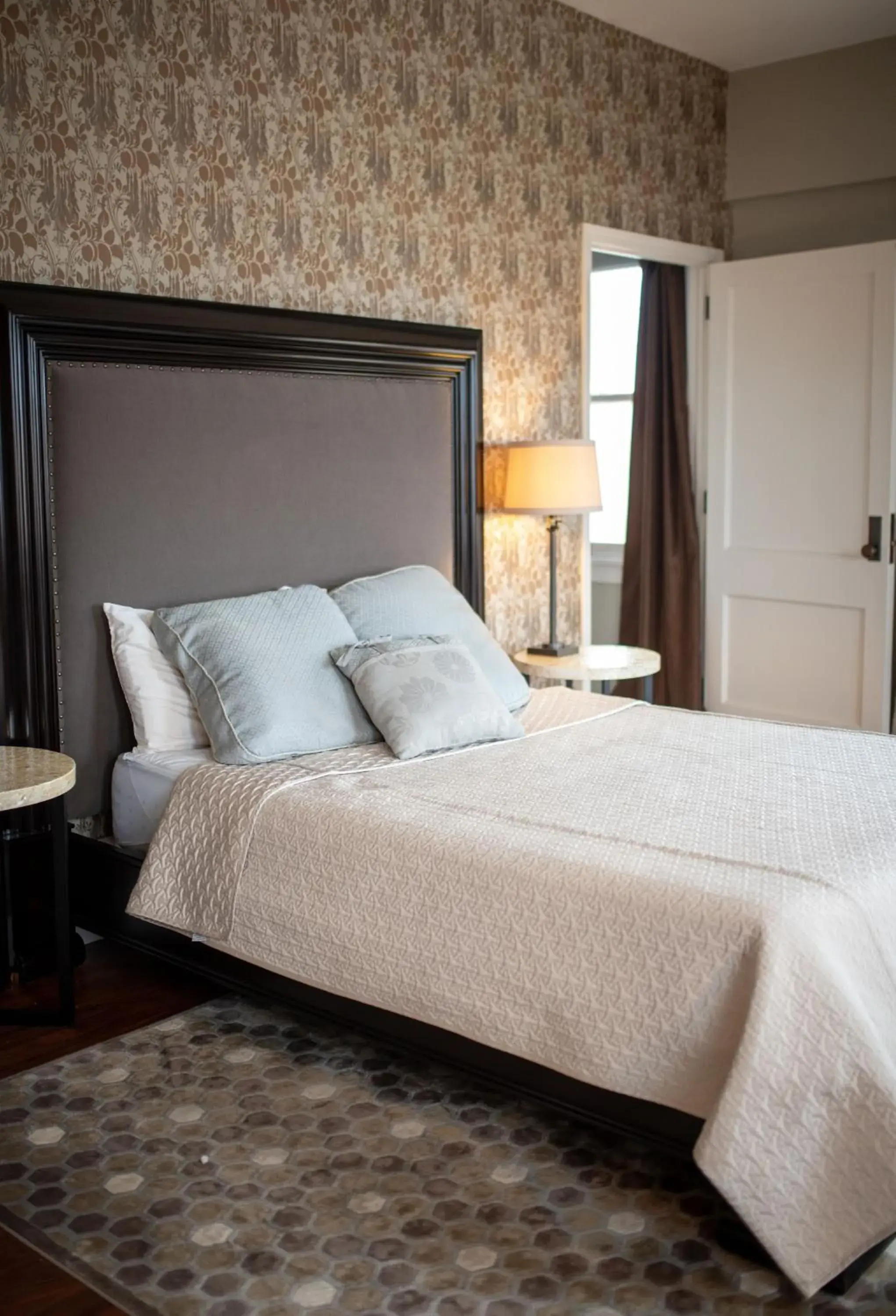 Queen Suite in Fountainview Inn Queen Suite in Fountainview Inn