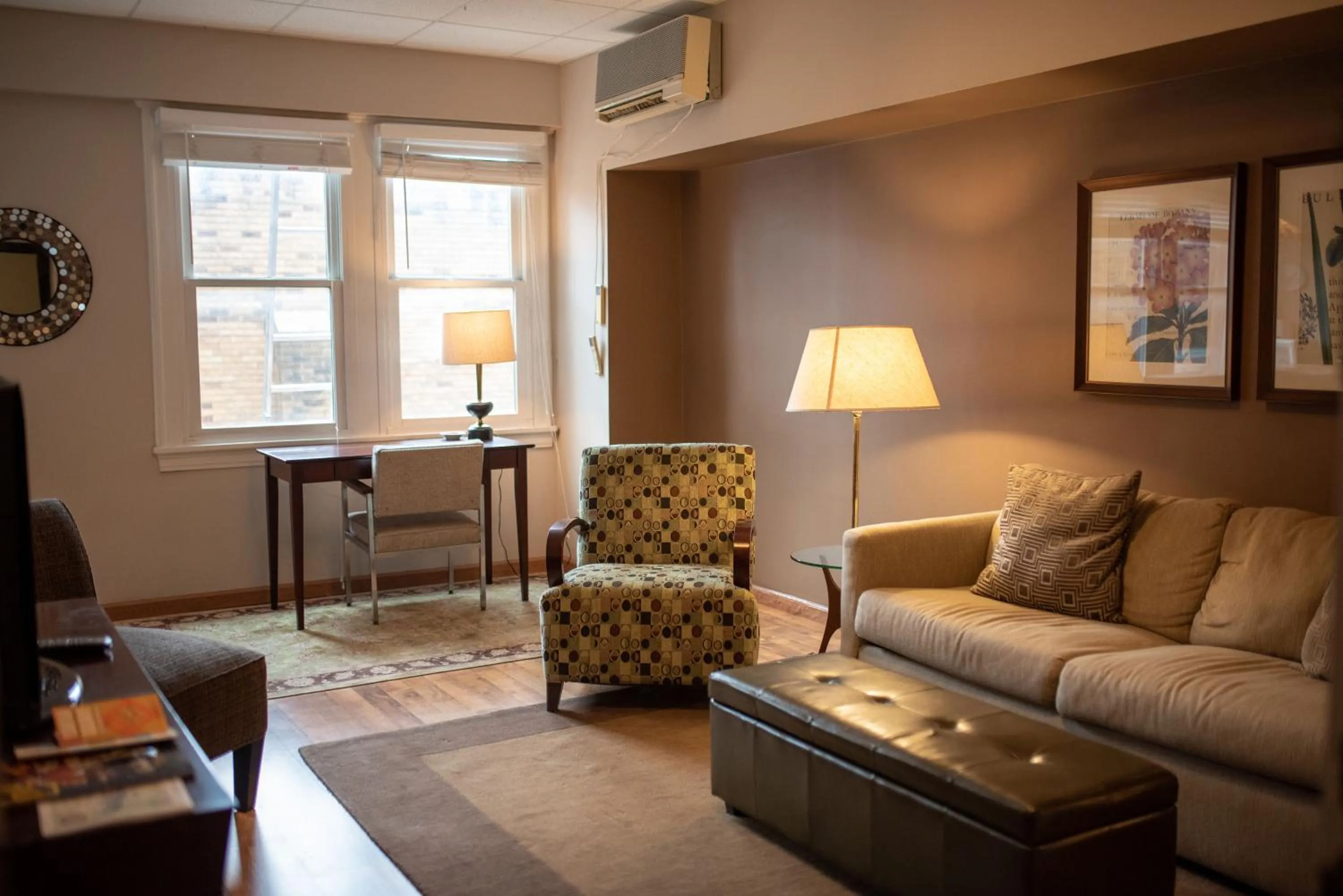 Living room in Fountainview Inn