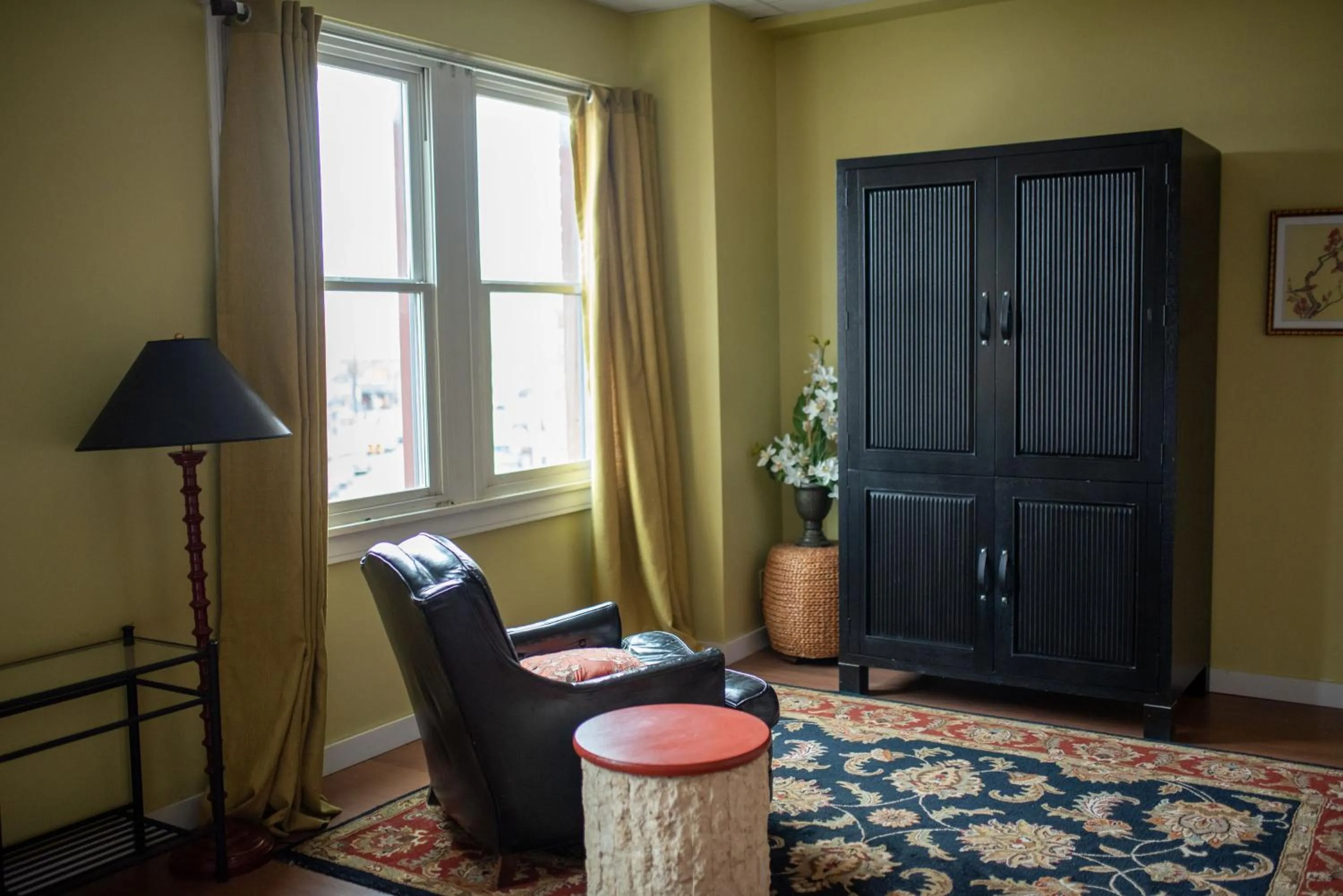 Living room in Fountainview Inn