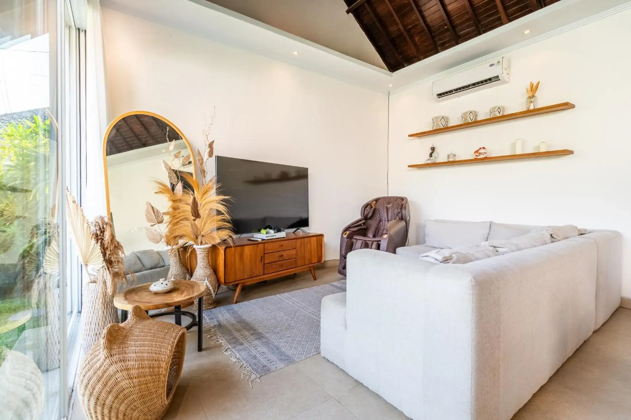 Three-Bedroom Villa in Special Nyepi Offer! Jungle Amaranth Villa Canggu - Exclusive 3BR Retreat with Pool, Modern Amenities and Top Location Three-Bedroom Villa in Special Nyepi Offer! Jungle Amaranth Villa Canggu - Exclusive 3BR Retreat with Pool, Modern Amenities and Top Location