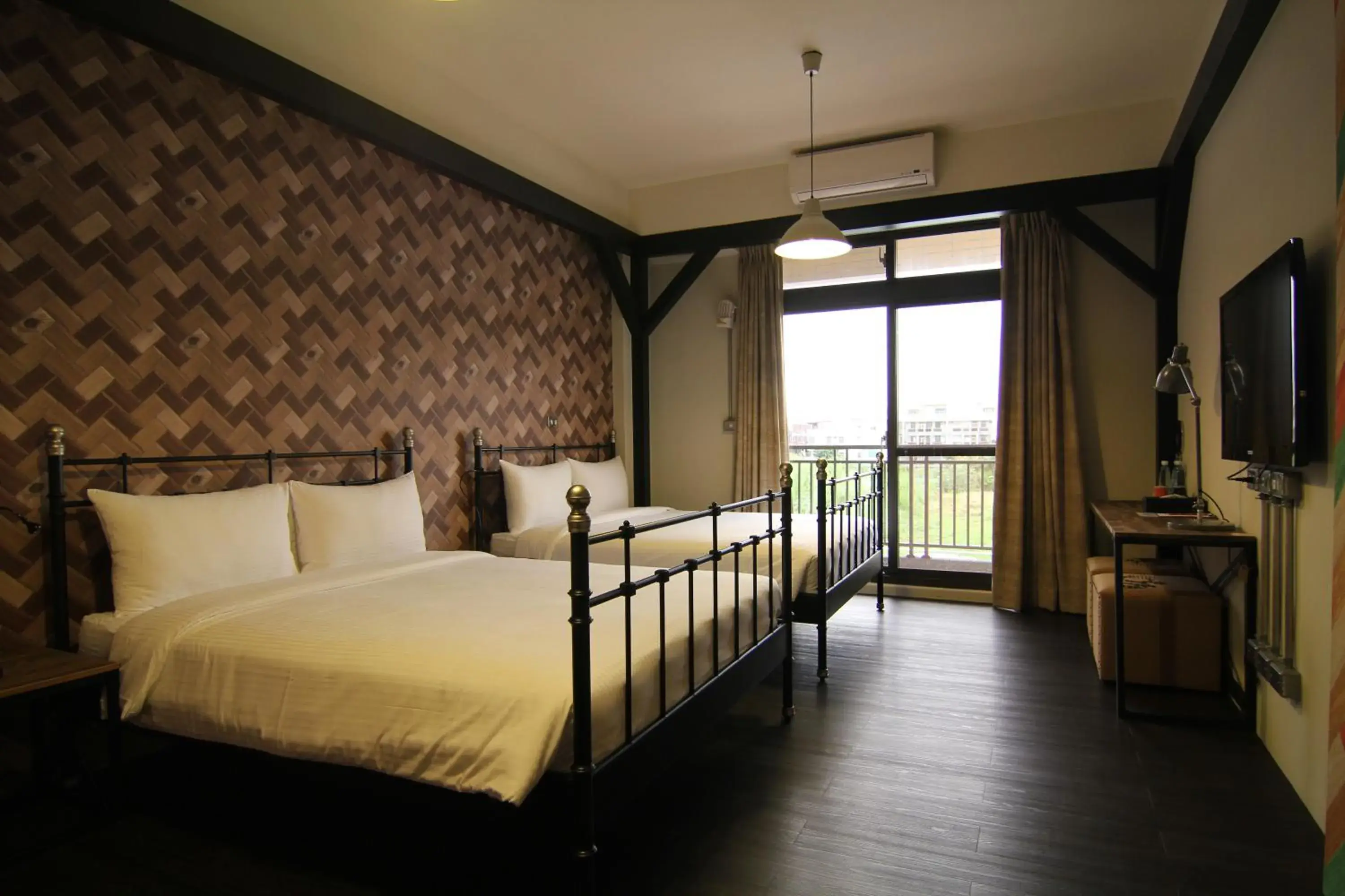 Luxury Quadruple Room in Ji Ye Jing Zhan B&B Luxury Quadruple Room in Ji Ye Jing Zhan B&B