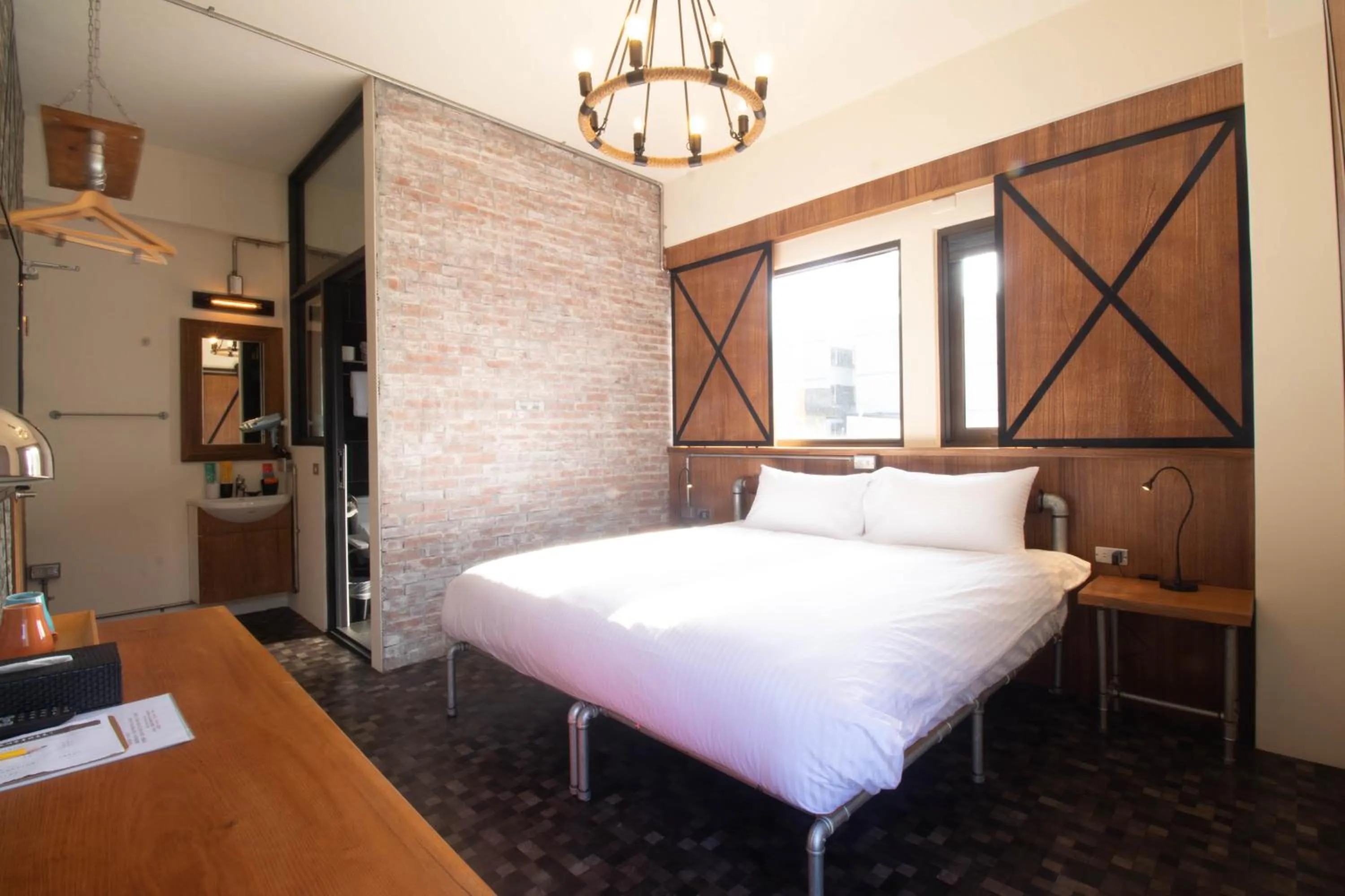 Superior Double Room with Terrace(I) in Ji Ye Jing Zhan B&B