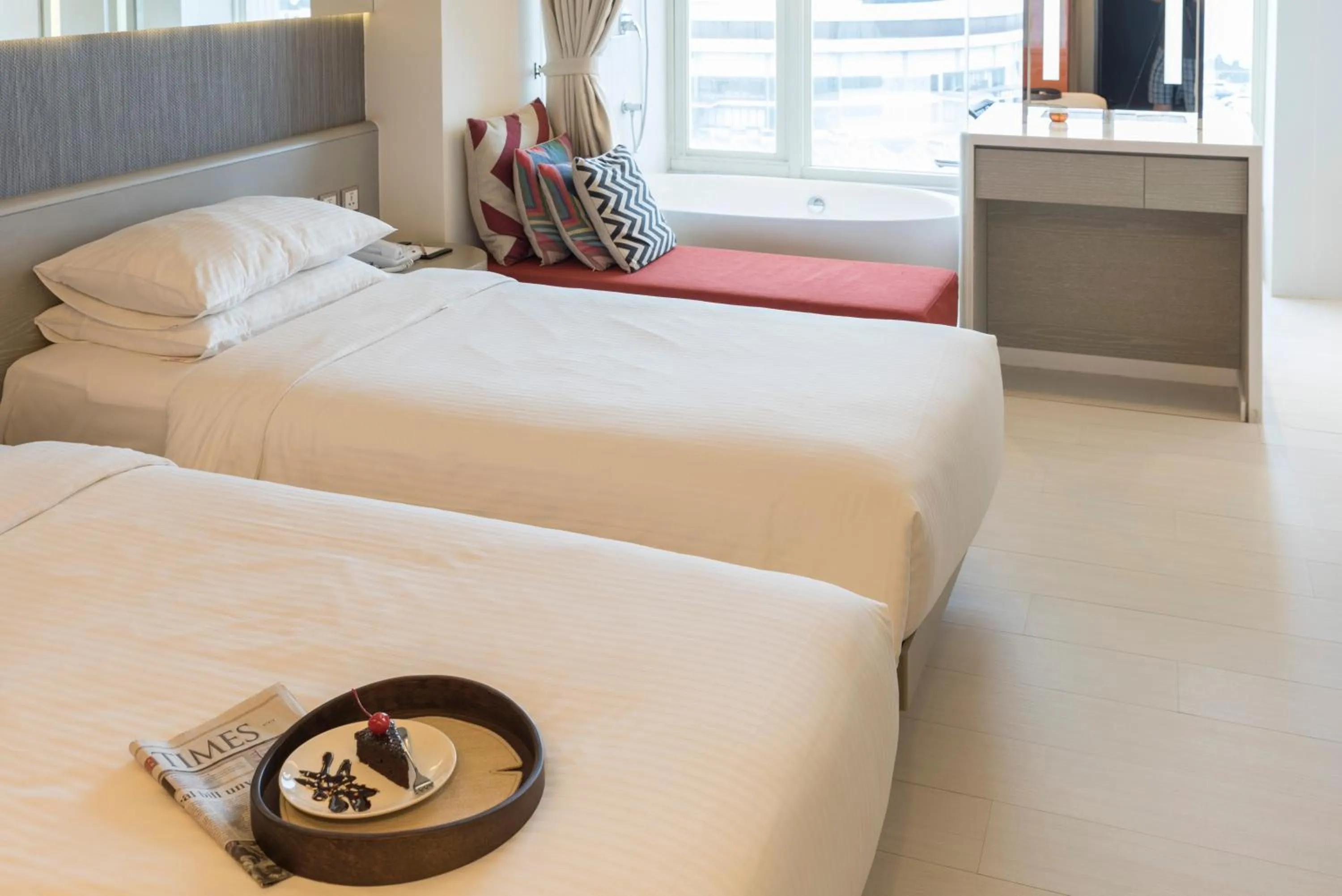 Photo of the whole room, Bed in Inhouse Hotel Yehliu