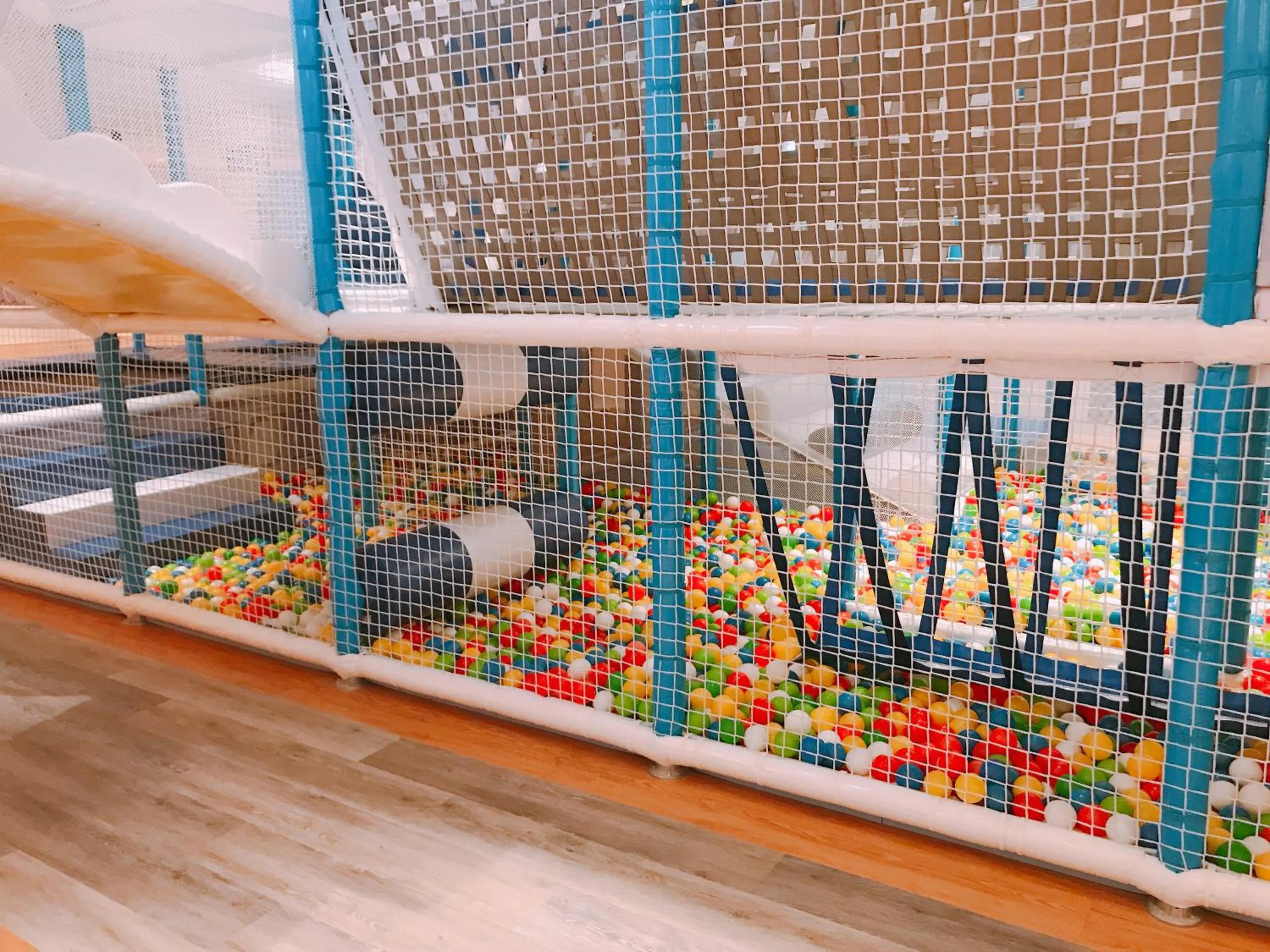 Children play ground in Inhouse Hotel Yehliu