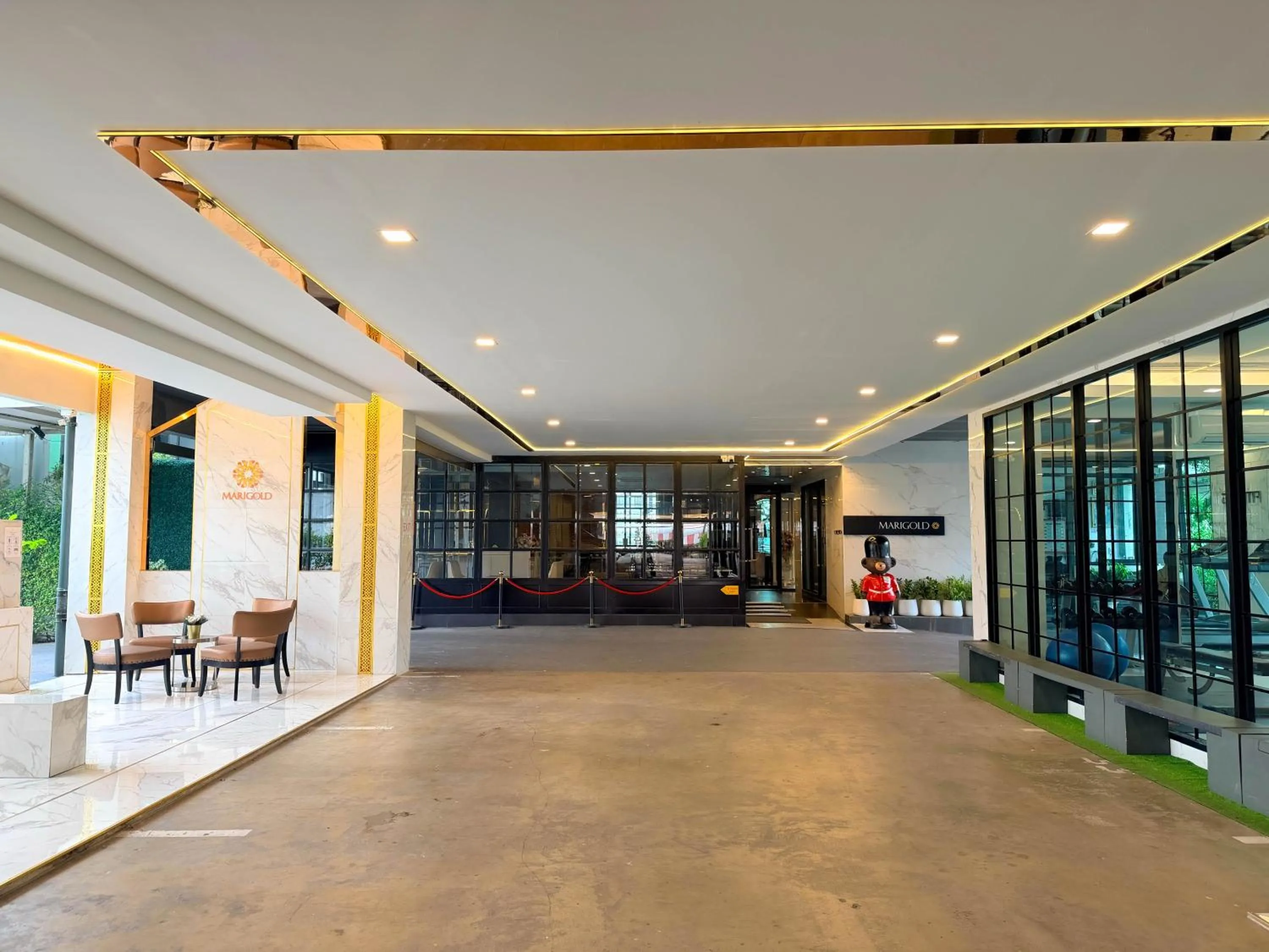 Marigold Sukhumvit - Free Shuttle to BTS Bearing Station