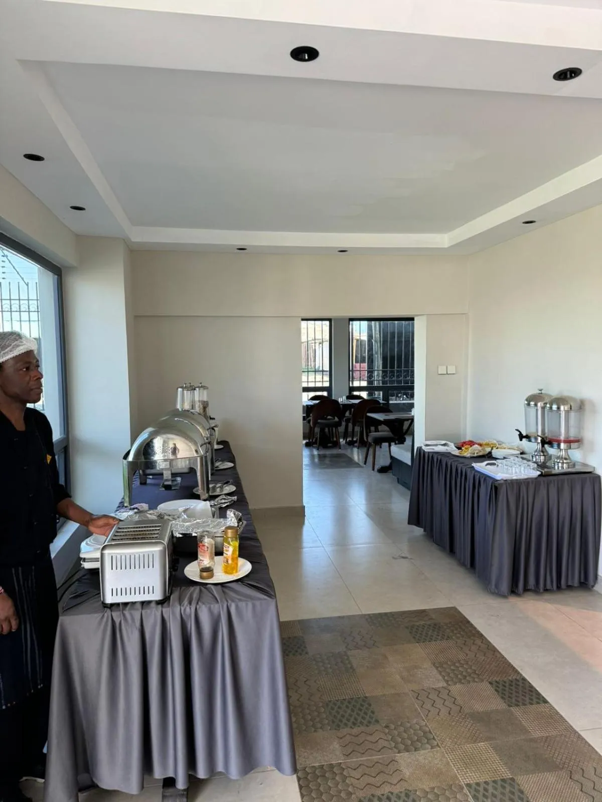 Restaurant/places to eat in Ivory Park Hotel - Safari Waterworld