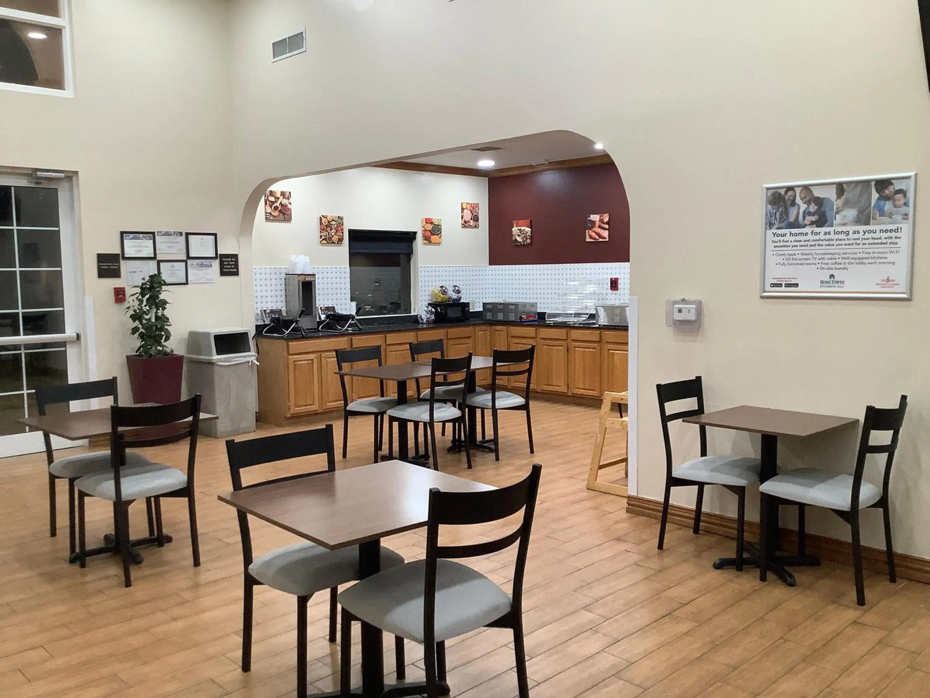 Breakfast in HomeTowne Studios by Red Roof Amarillo West