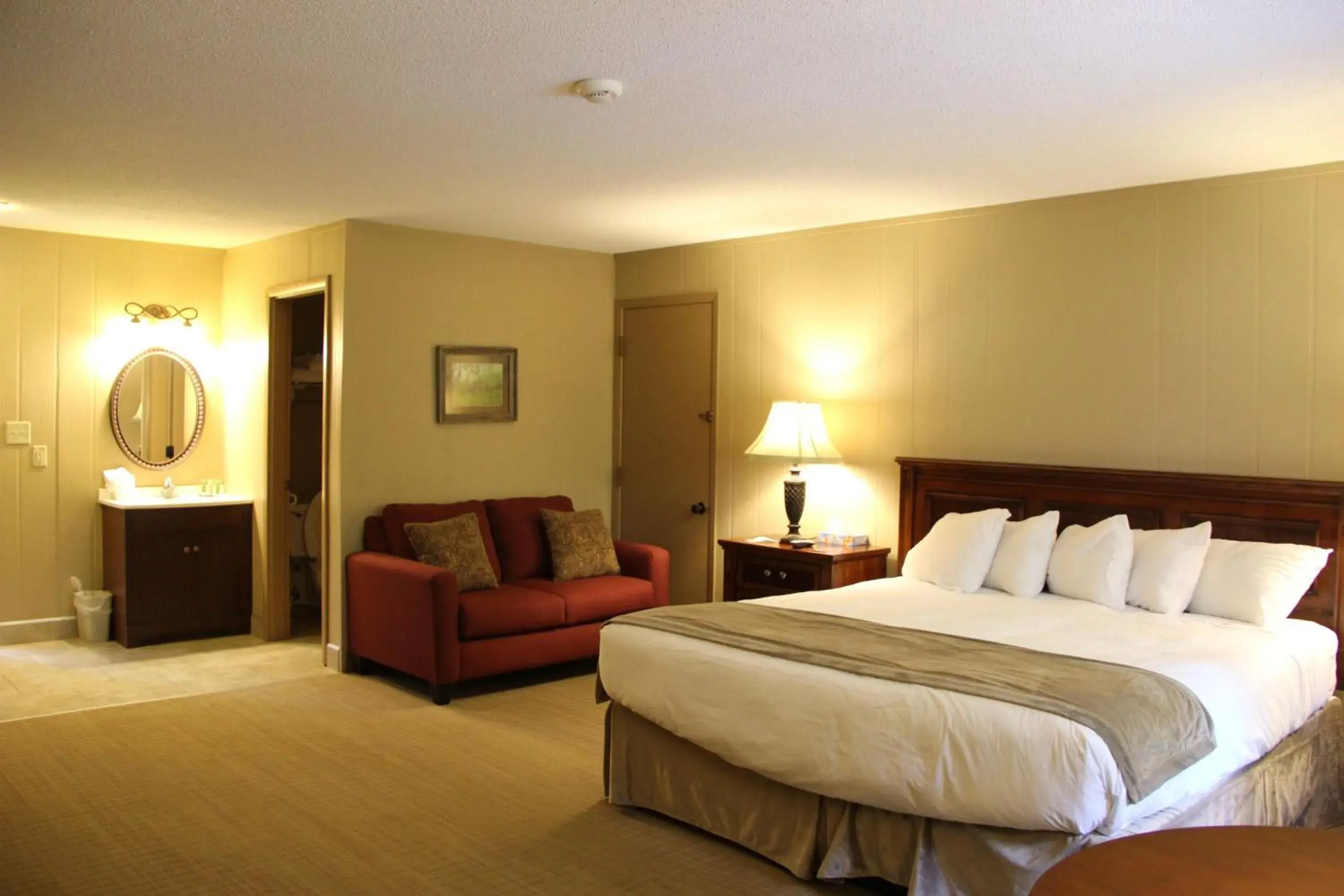 Deluxe Room in Fontana Village Resort & Marina Deluxe Room in Fontana Village Resort & Marina