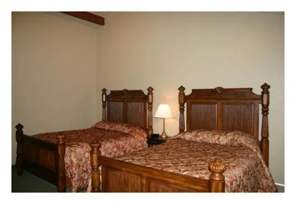 Bed in Fontana Village Resort & Marina