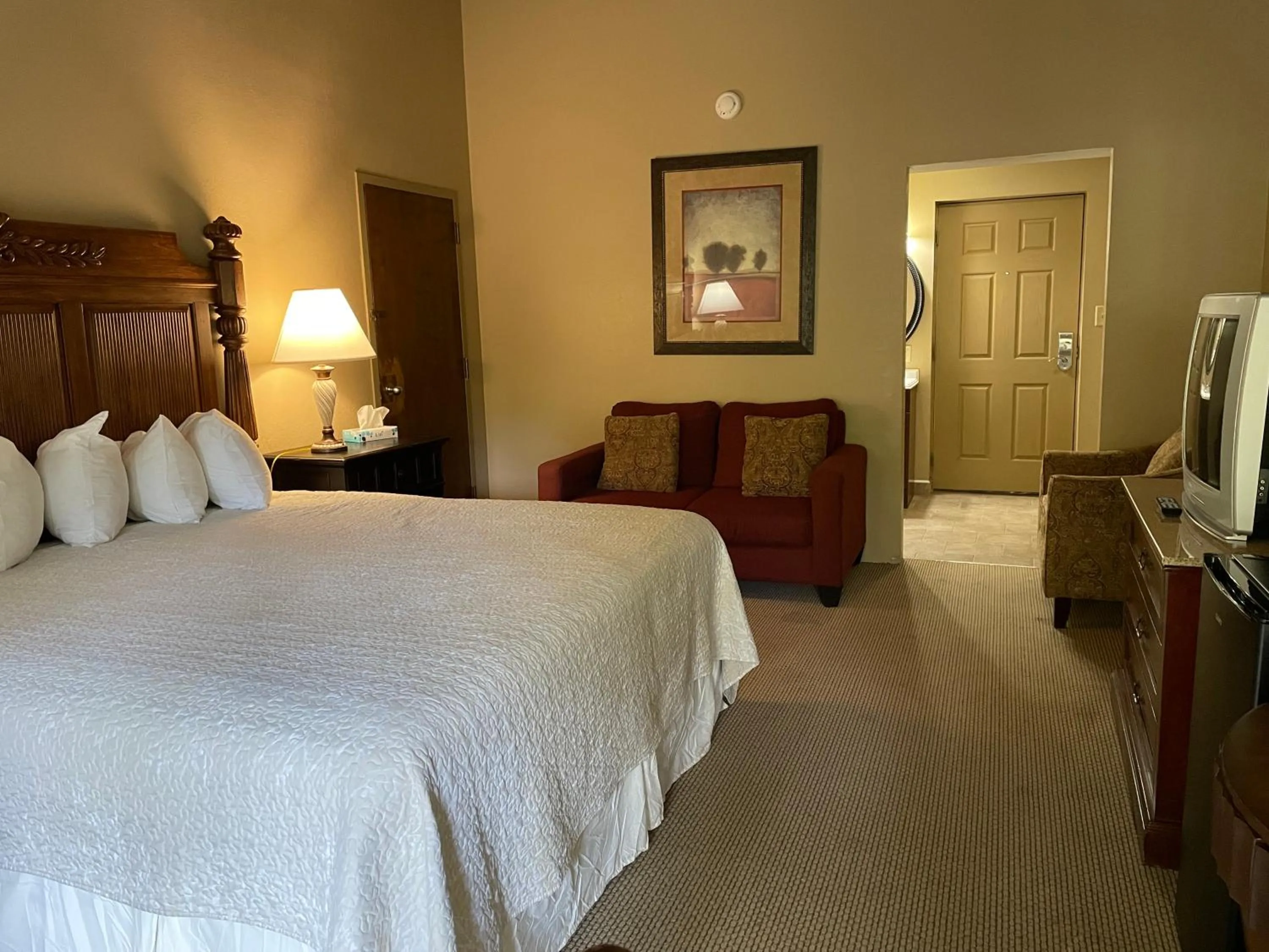 Bed in Fontana Village Resort & Marina