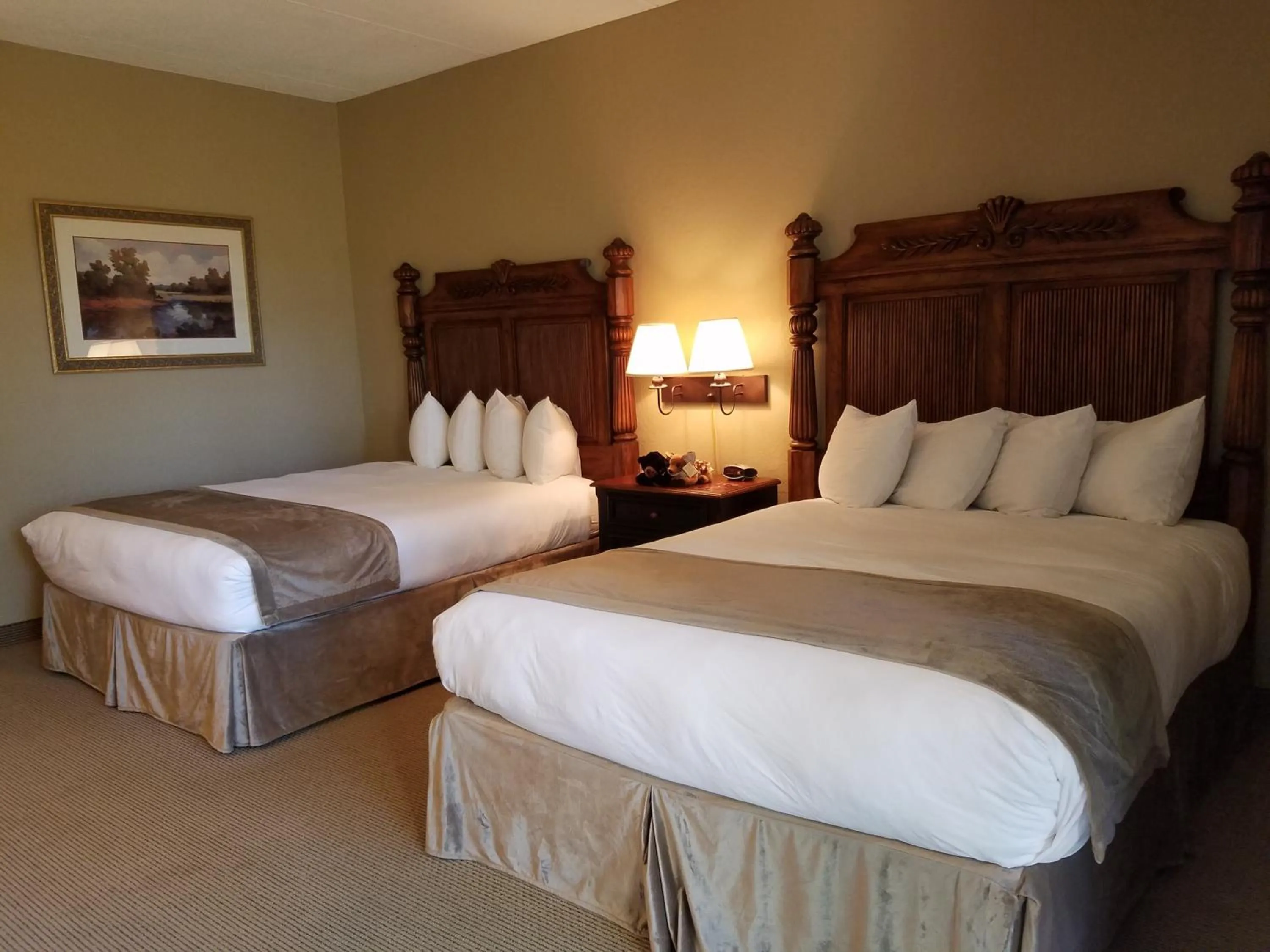 Bed in Fontana Village Resort & Marina