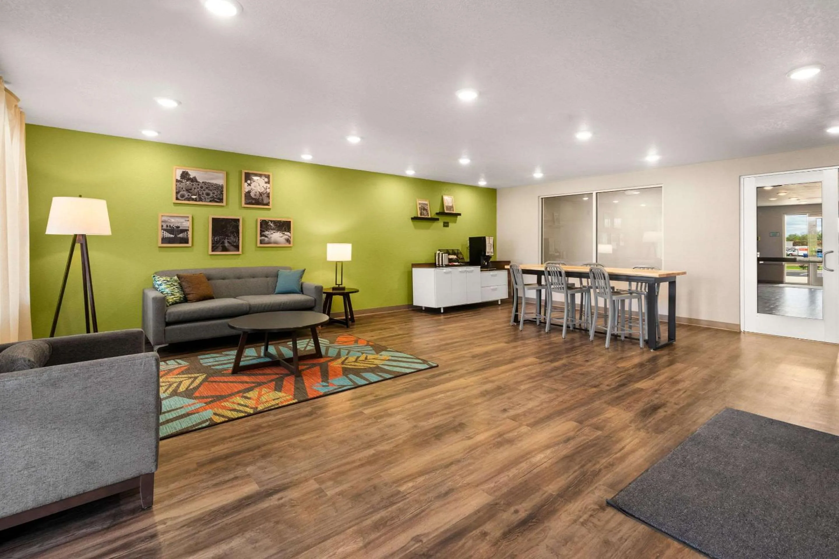 Lobby or reception in WoodSpring Suites Bowling Green I-65