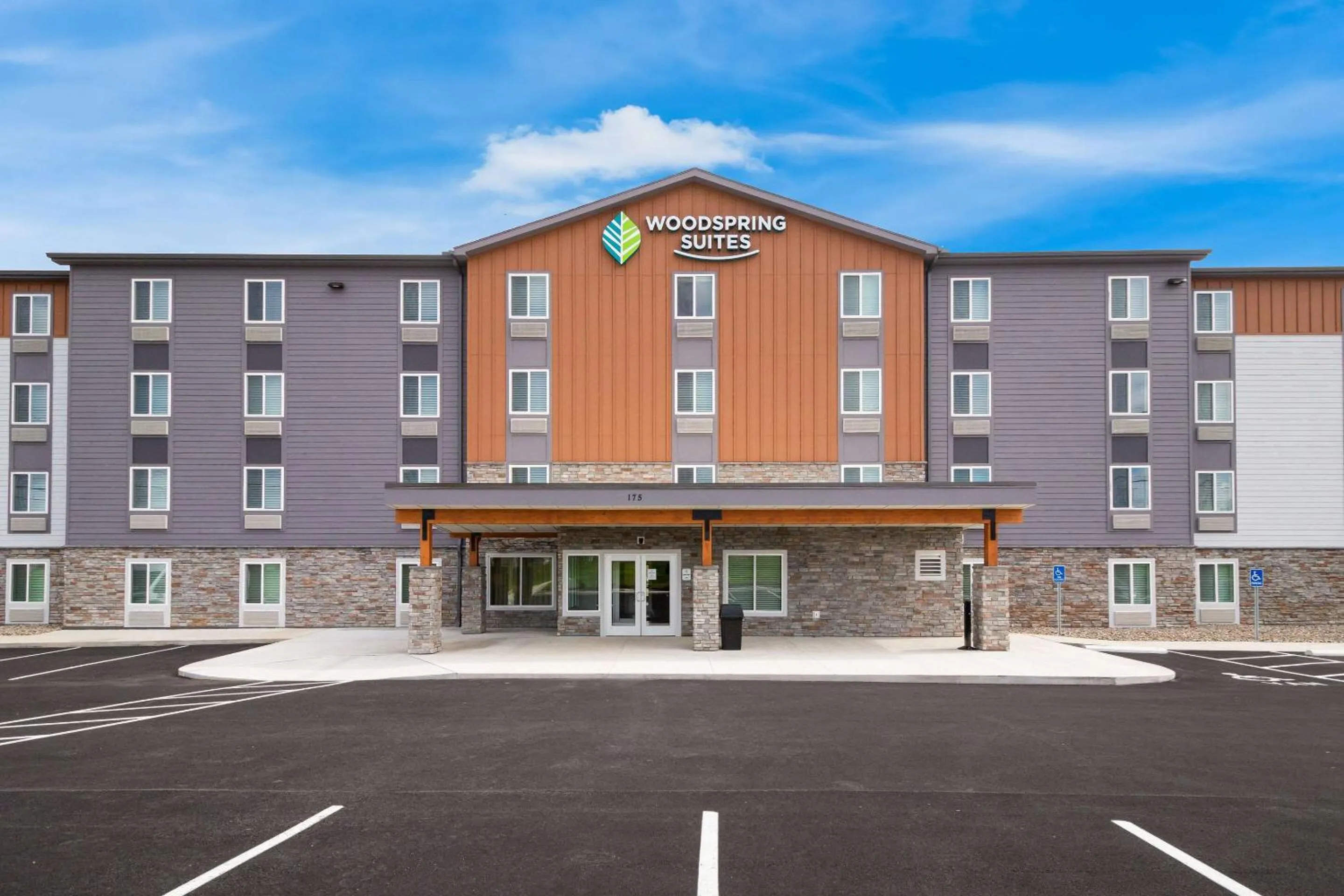 Property building in WoodSpring Suites Bowling Green I-65