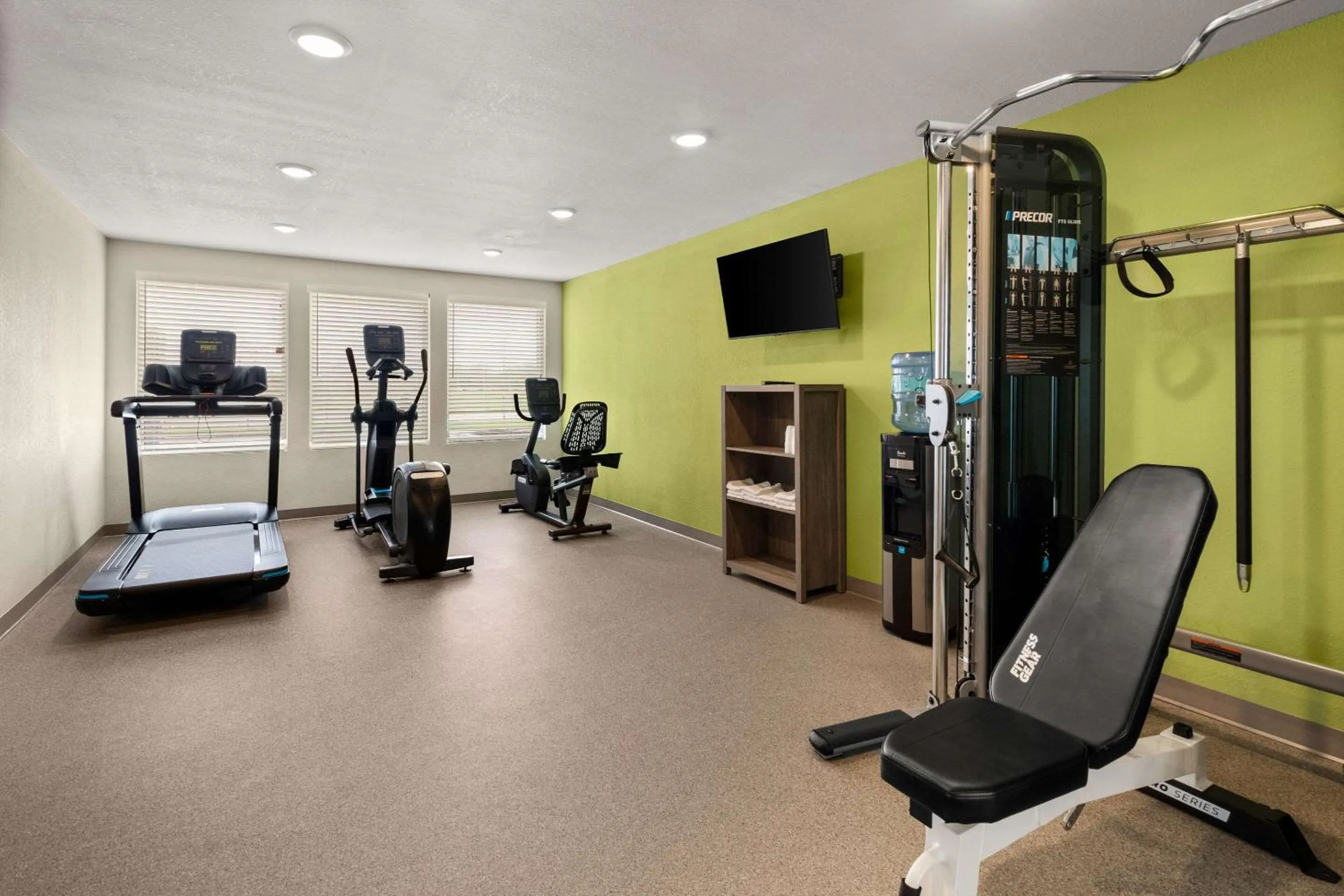 Fitness centre/facilities in WoodSpring Suites Bowling Green I-65