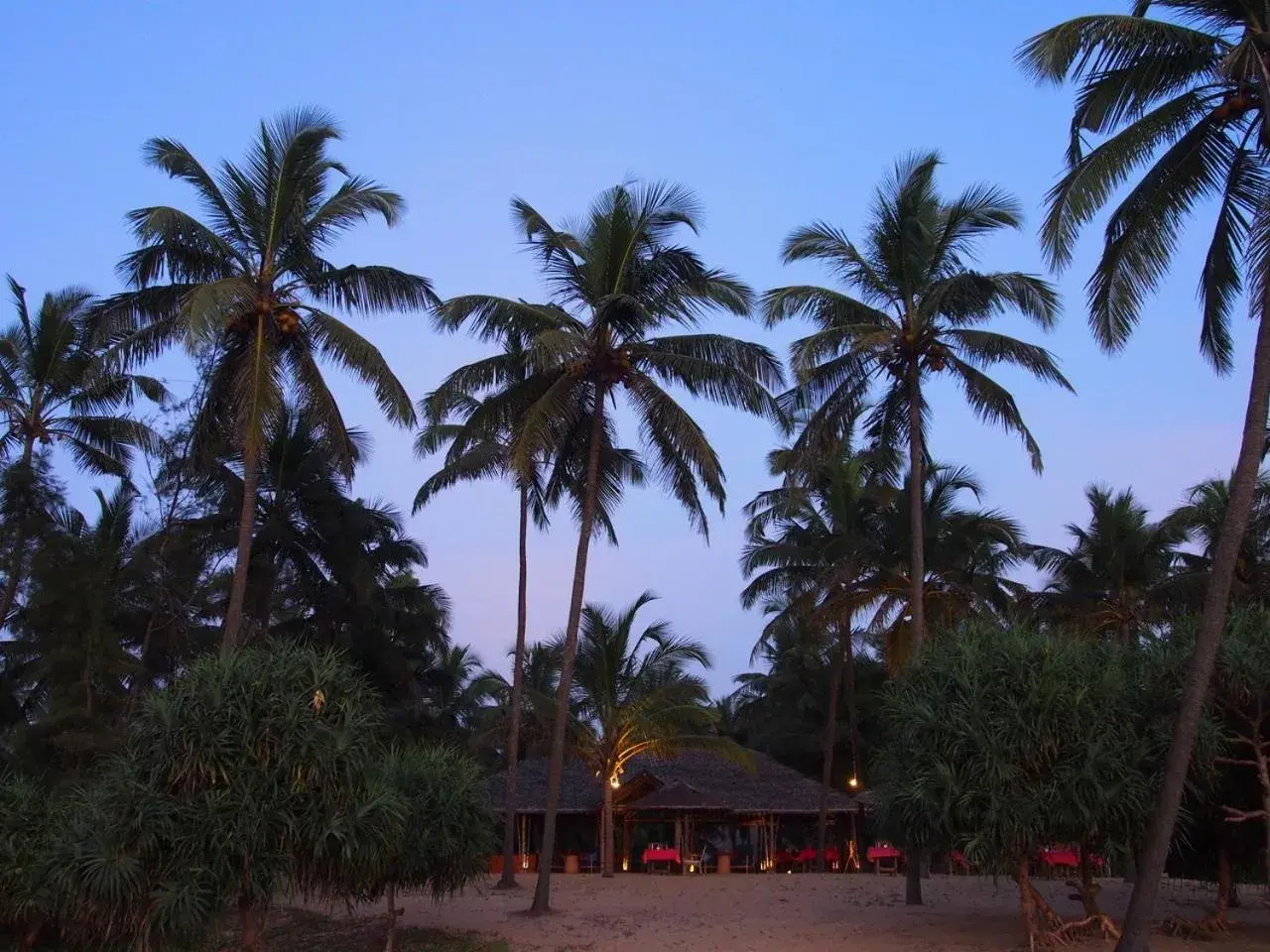 Restaurant/places to eat in Neeleshwar Hermitage Restaurant/places to eat in Neeleshwar Hermitage