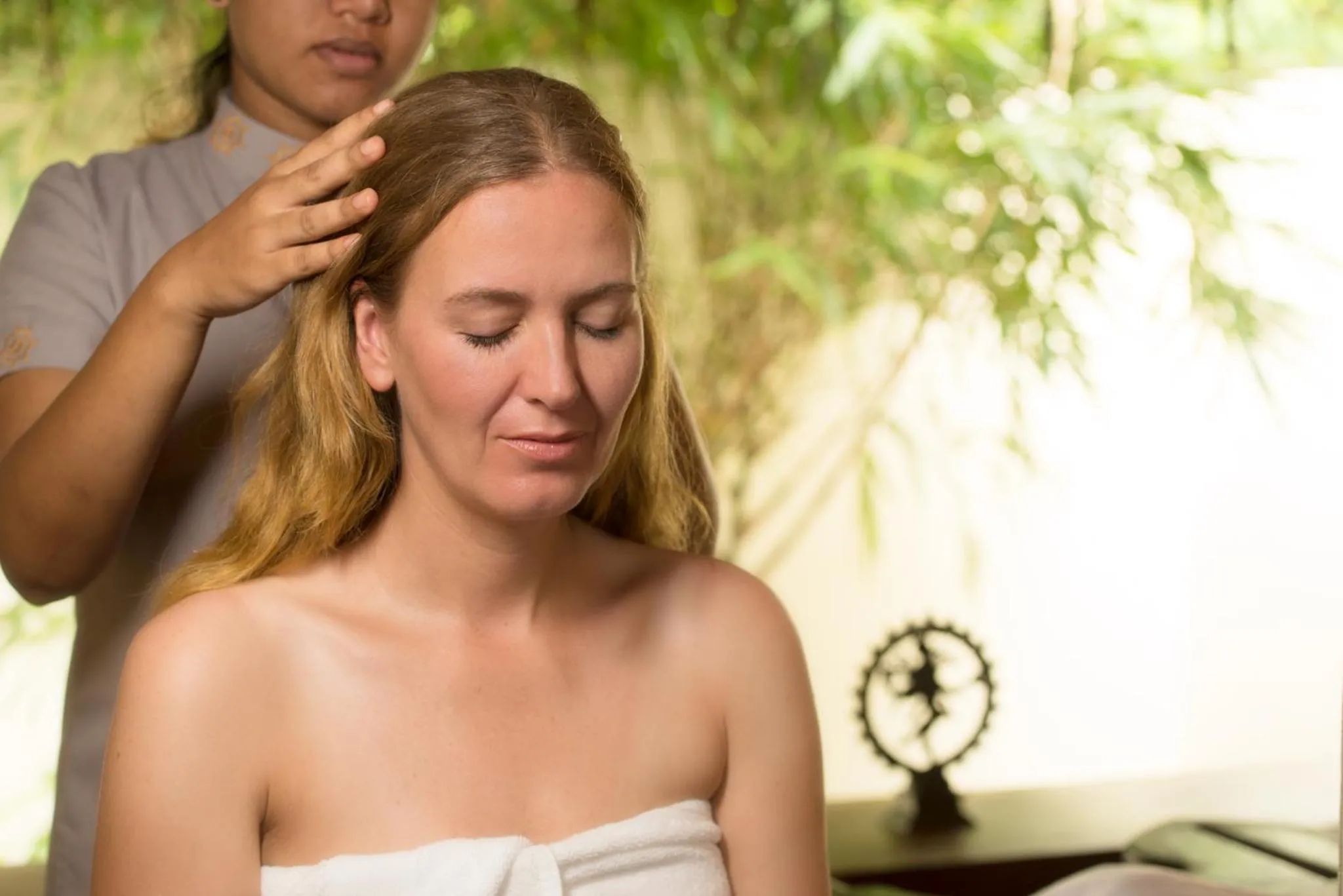 Massage in Neeleshwar Hermitage