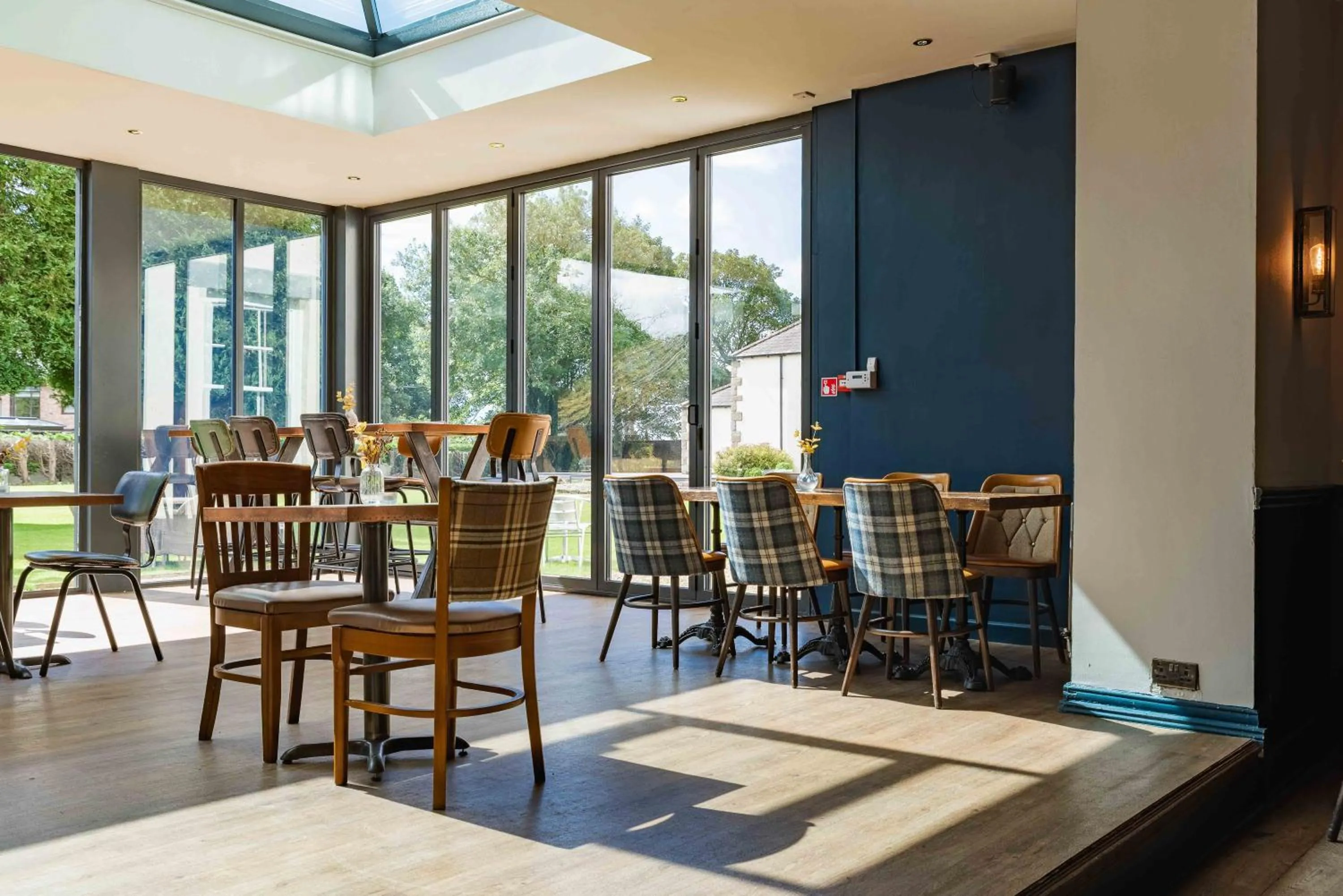 Restaurant/places to eat in 61 Durham