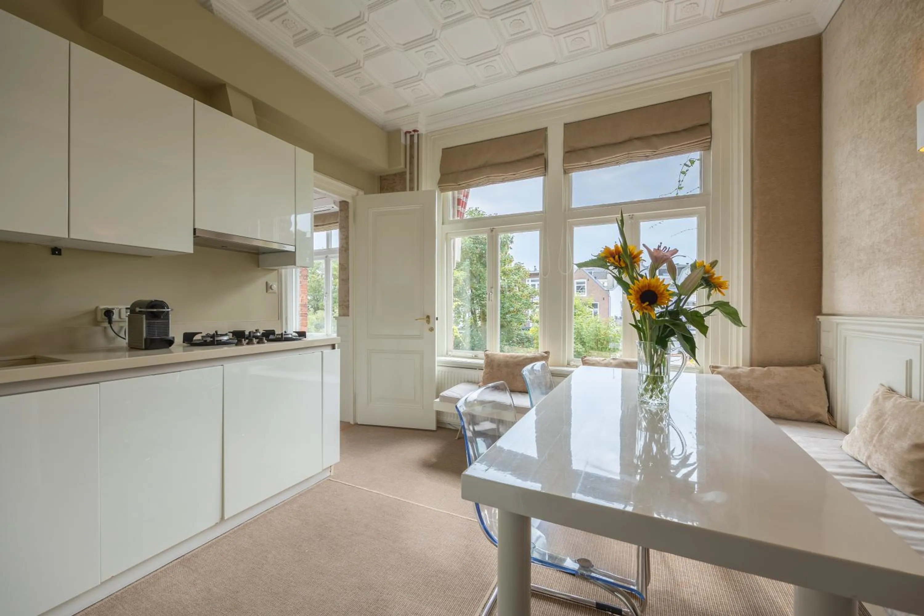 Dining area in Park Mansion Hotel