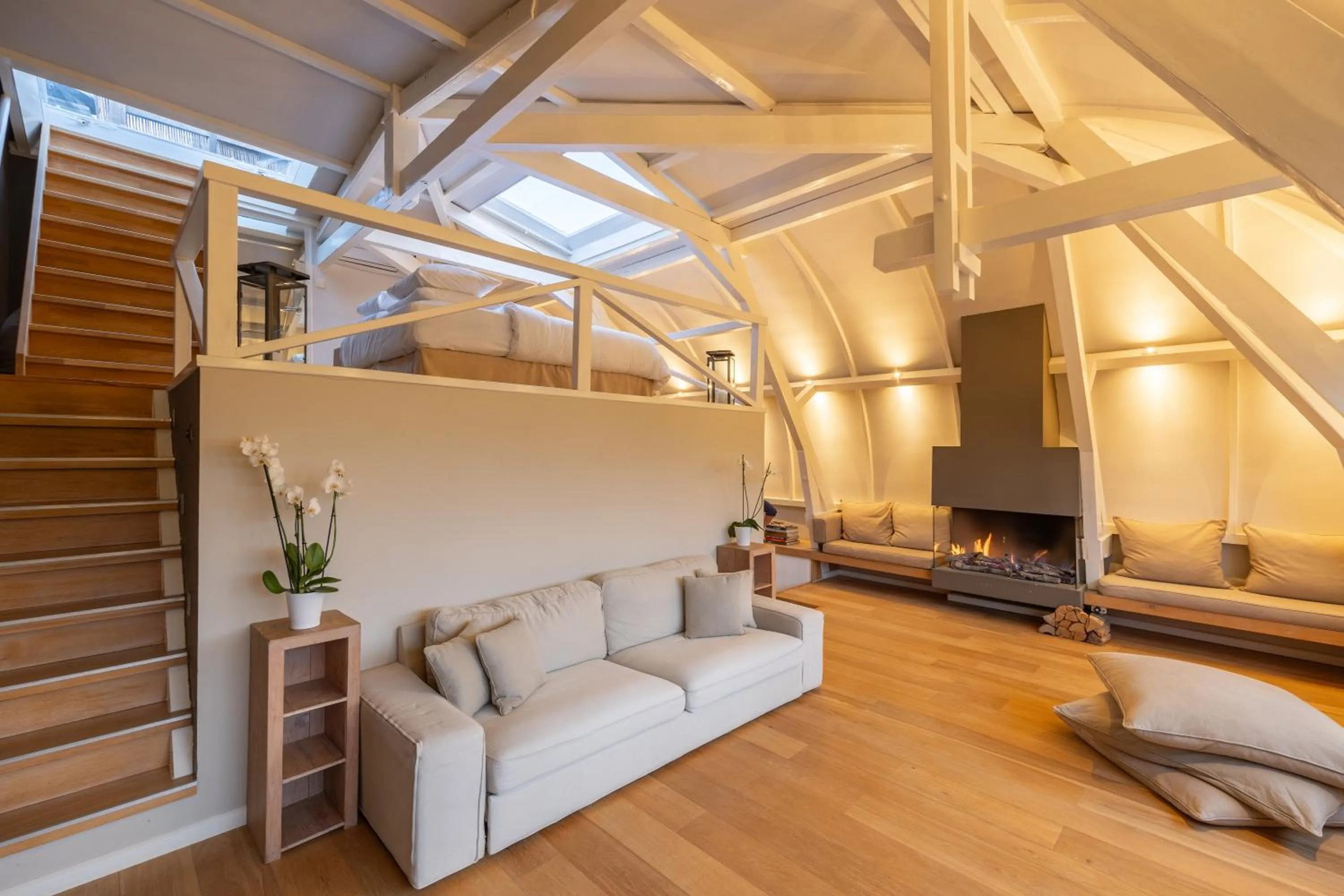 Living room in Park Mansion Hotel