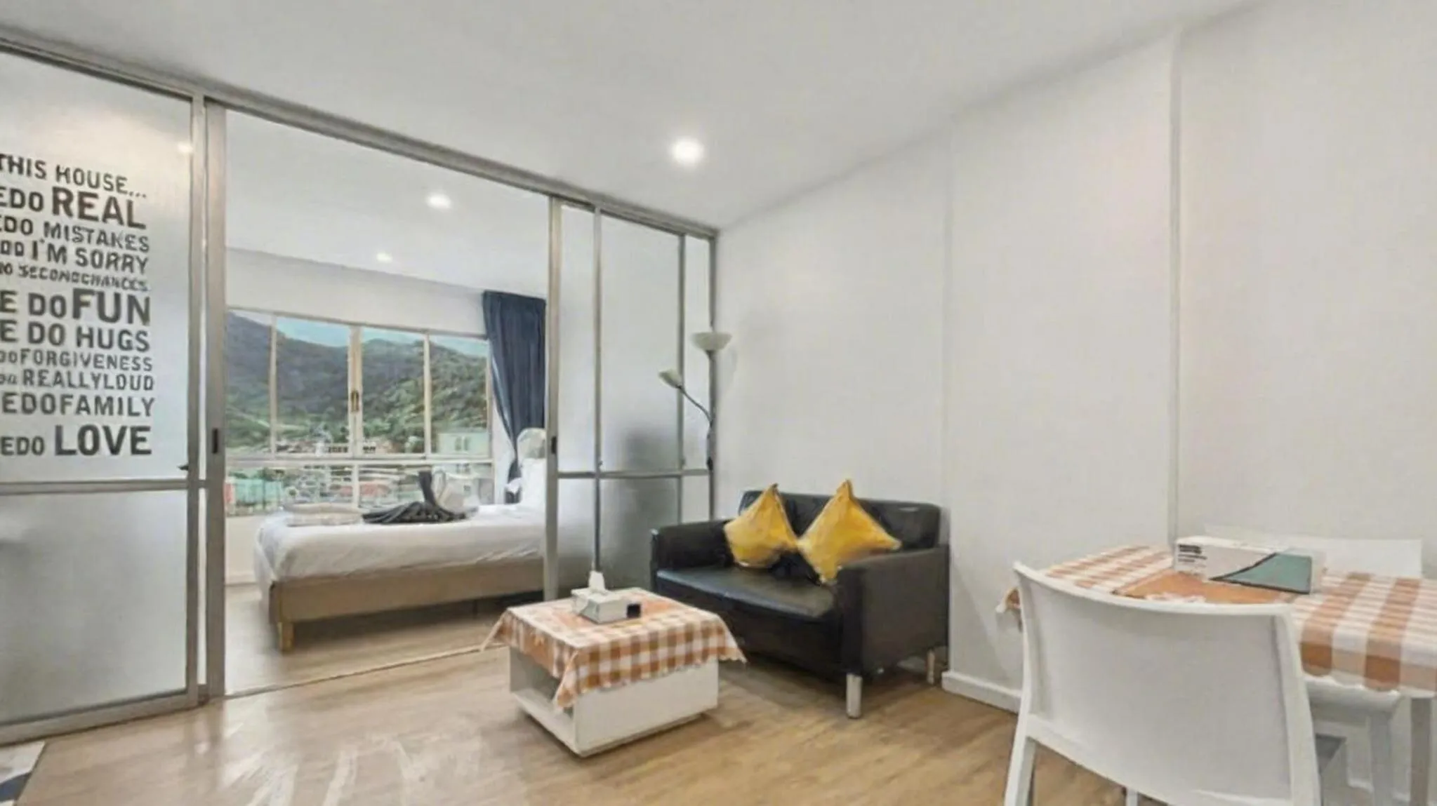 Dcondo Kathu - Top Floor 1 Bdr Condo with shared Pool