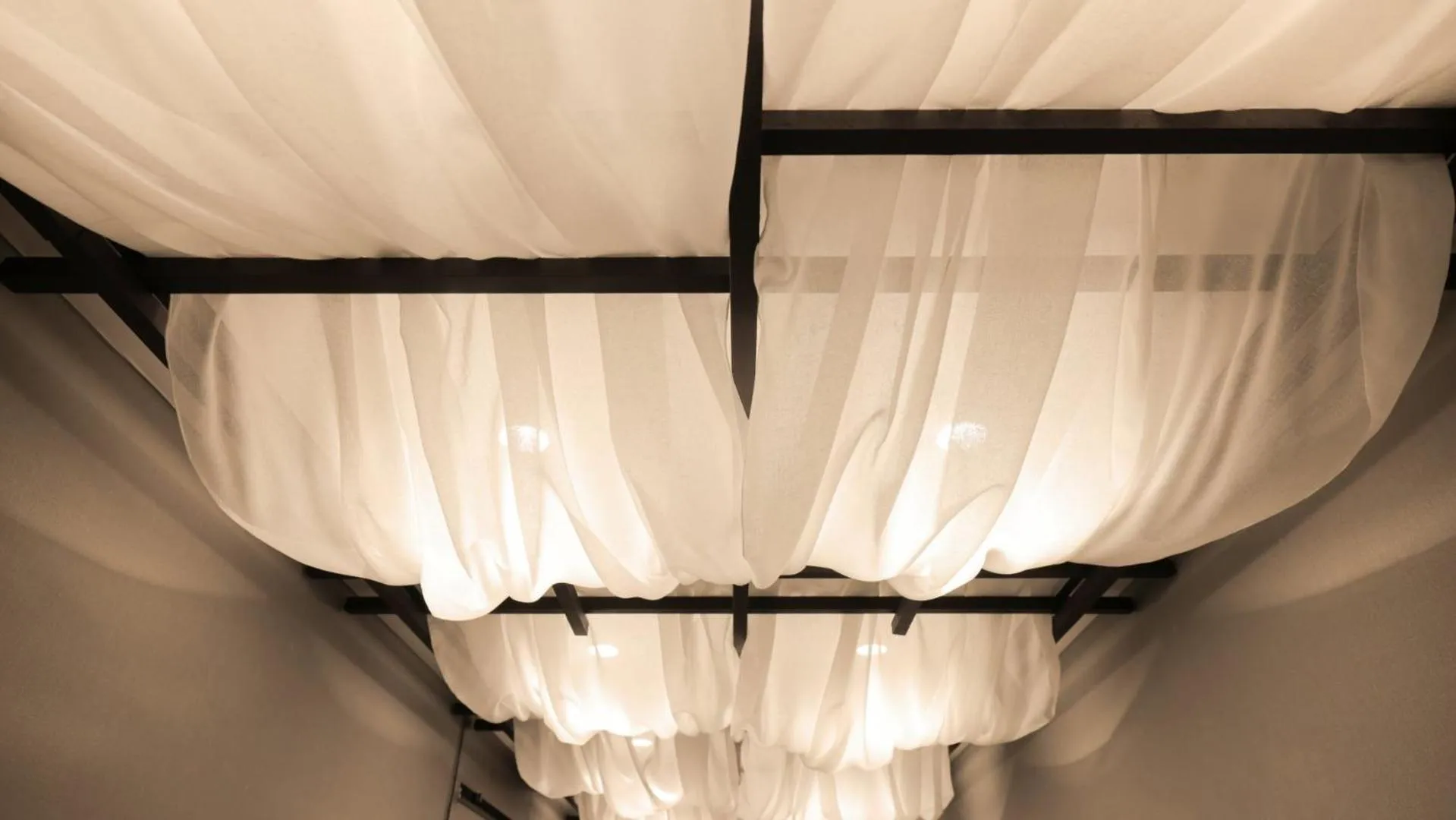 Lobby or reception in Workers Hotel Daejeon by Aank