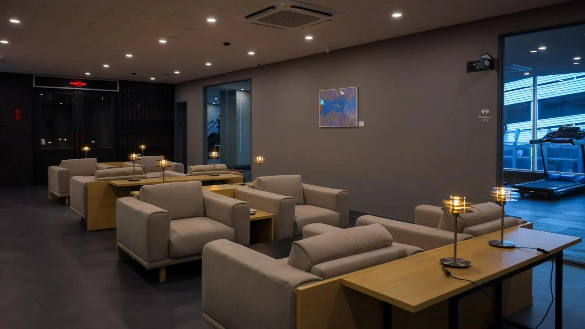 Communal lounge/ TV room in Workers Hotel Daejeon by Aank