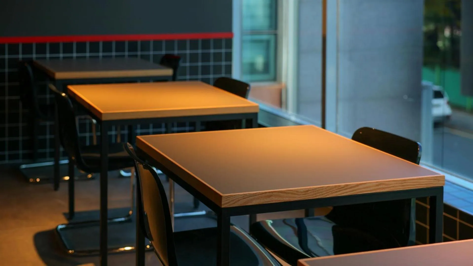 Restaurant/places to eat in Workers Hotel Daejeon by Aank