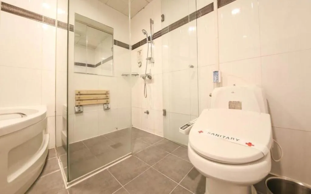 Cheonan Business Hotel