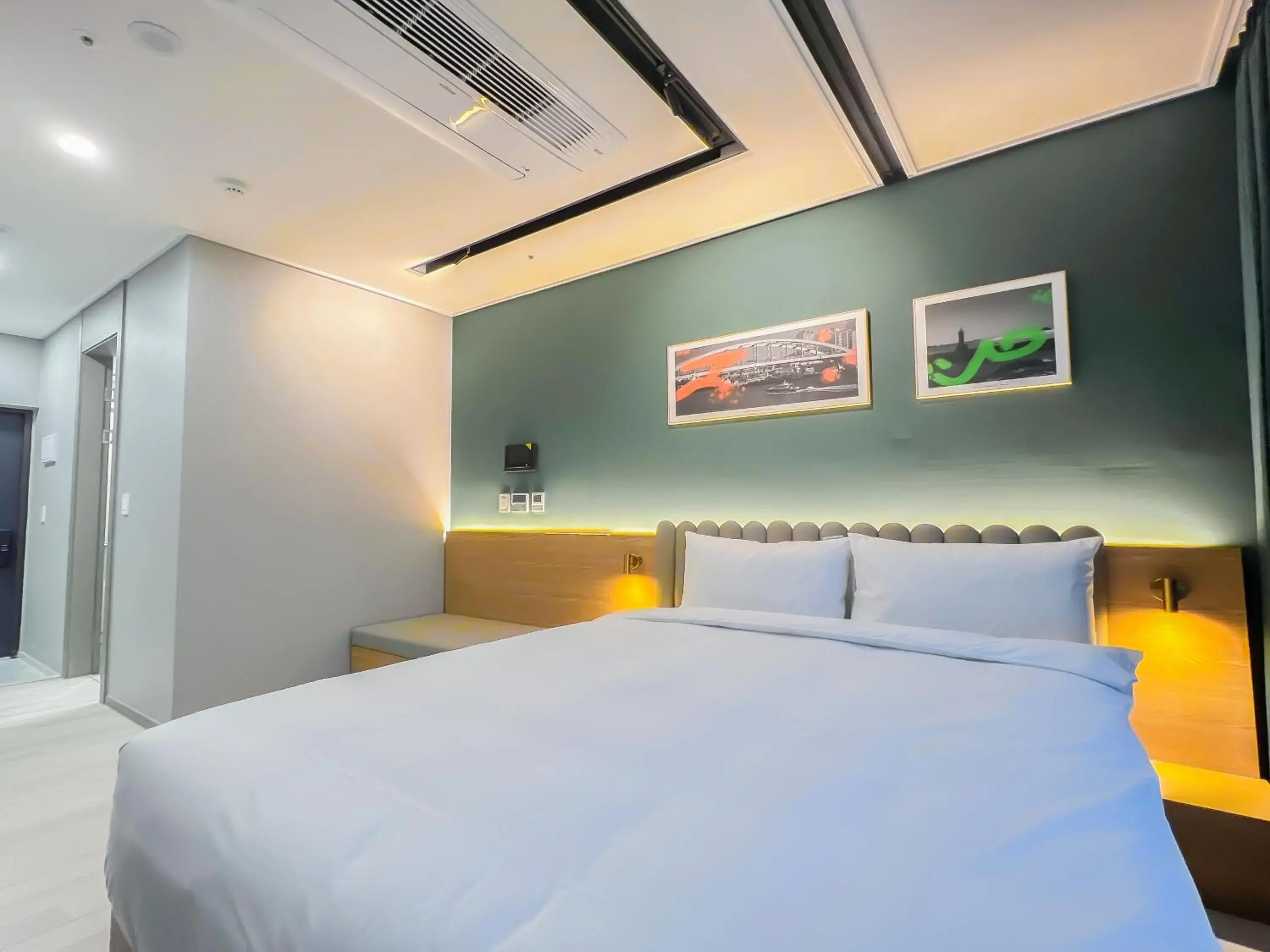 Bed in Busan Nampo Cotice The Ground Bed in Busan Nampo Cotice The Ground