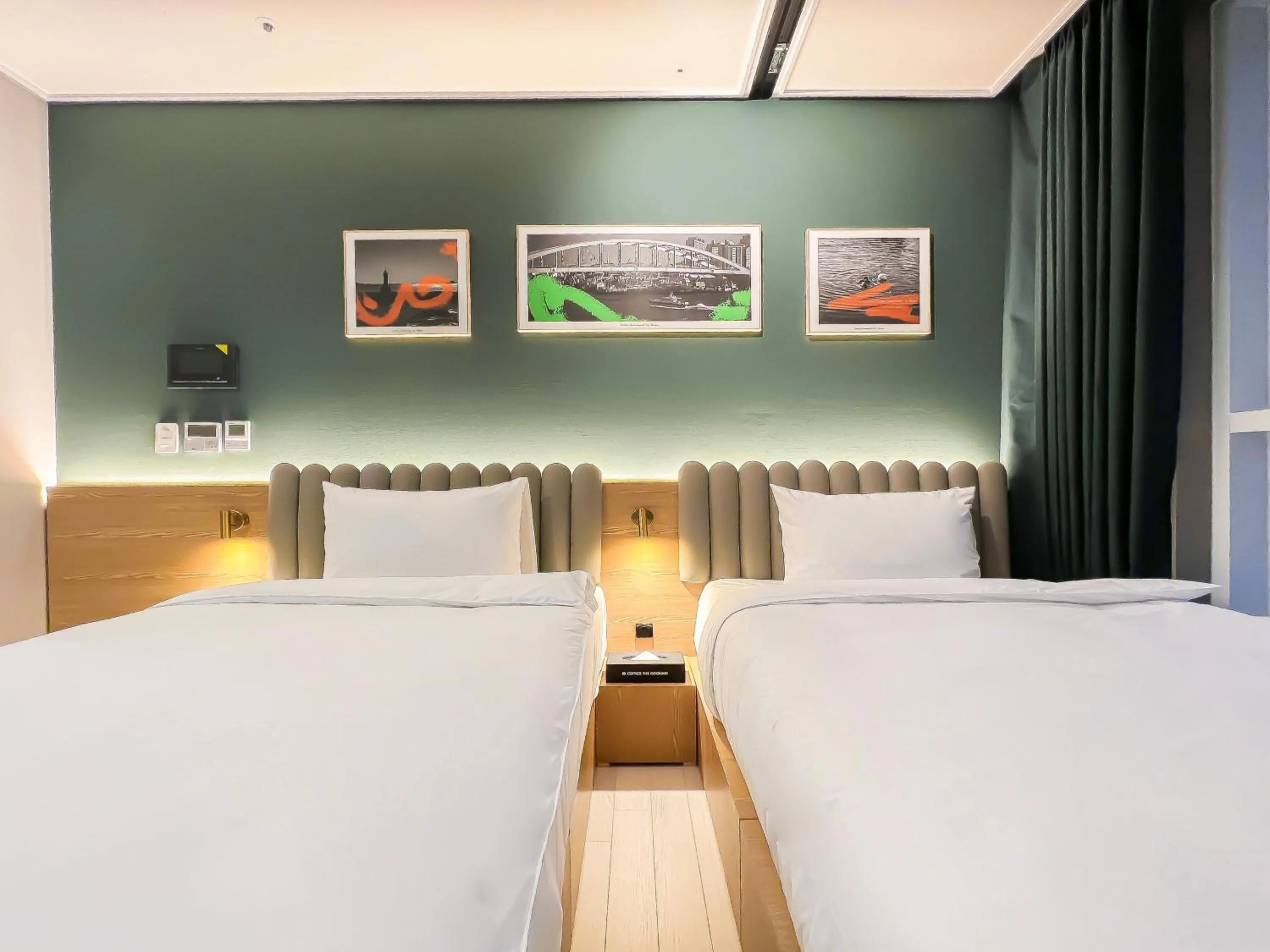 Bed in Busan Nampo Cotice The Ground