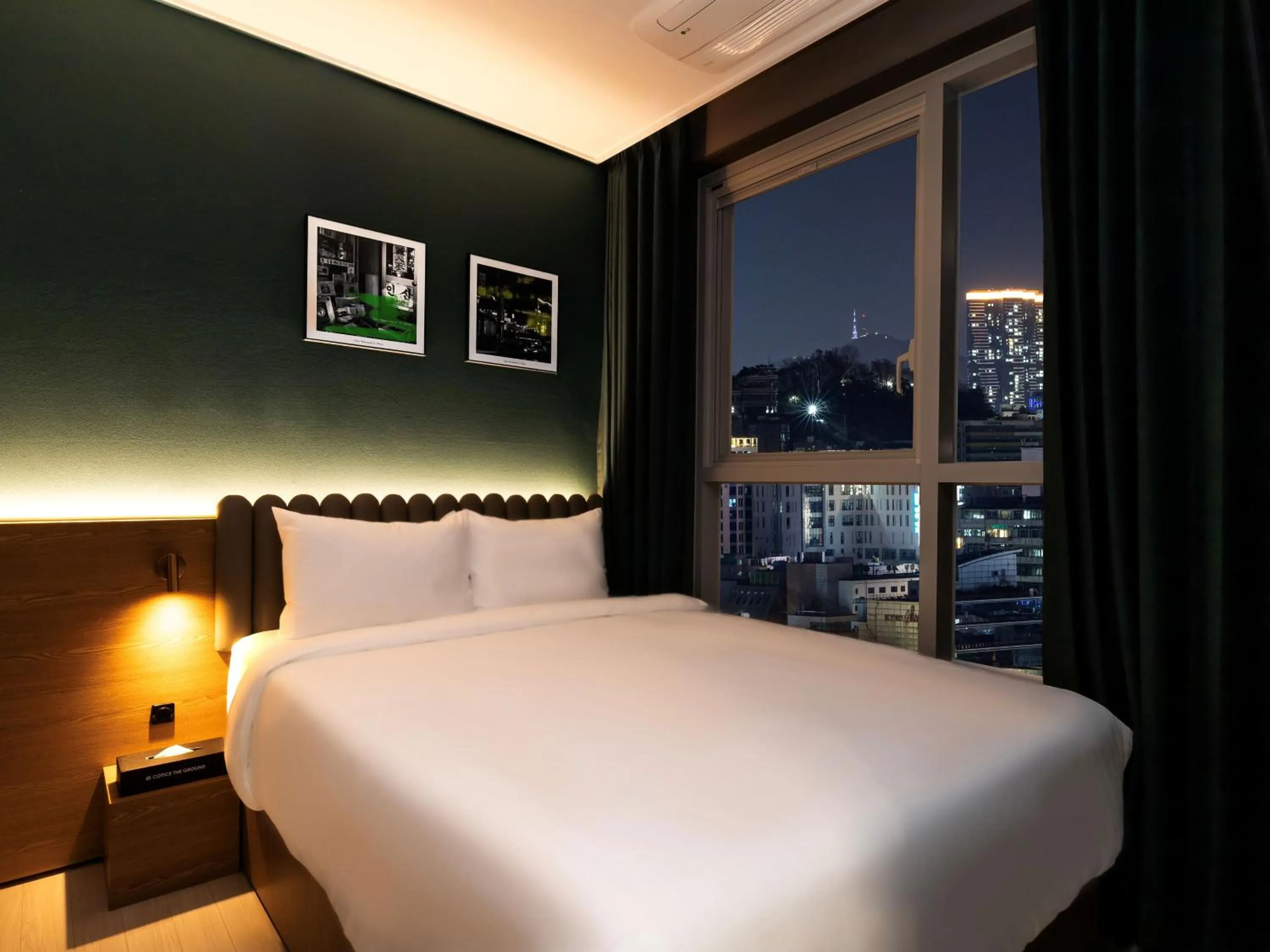 Photo of the whole room, Bed in Busan Nampo Cotice The Ground