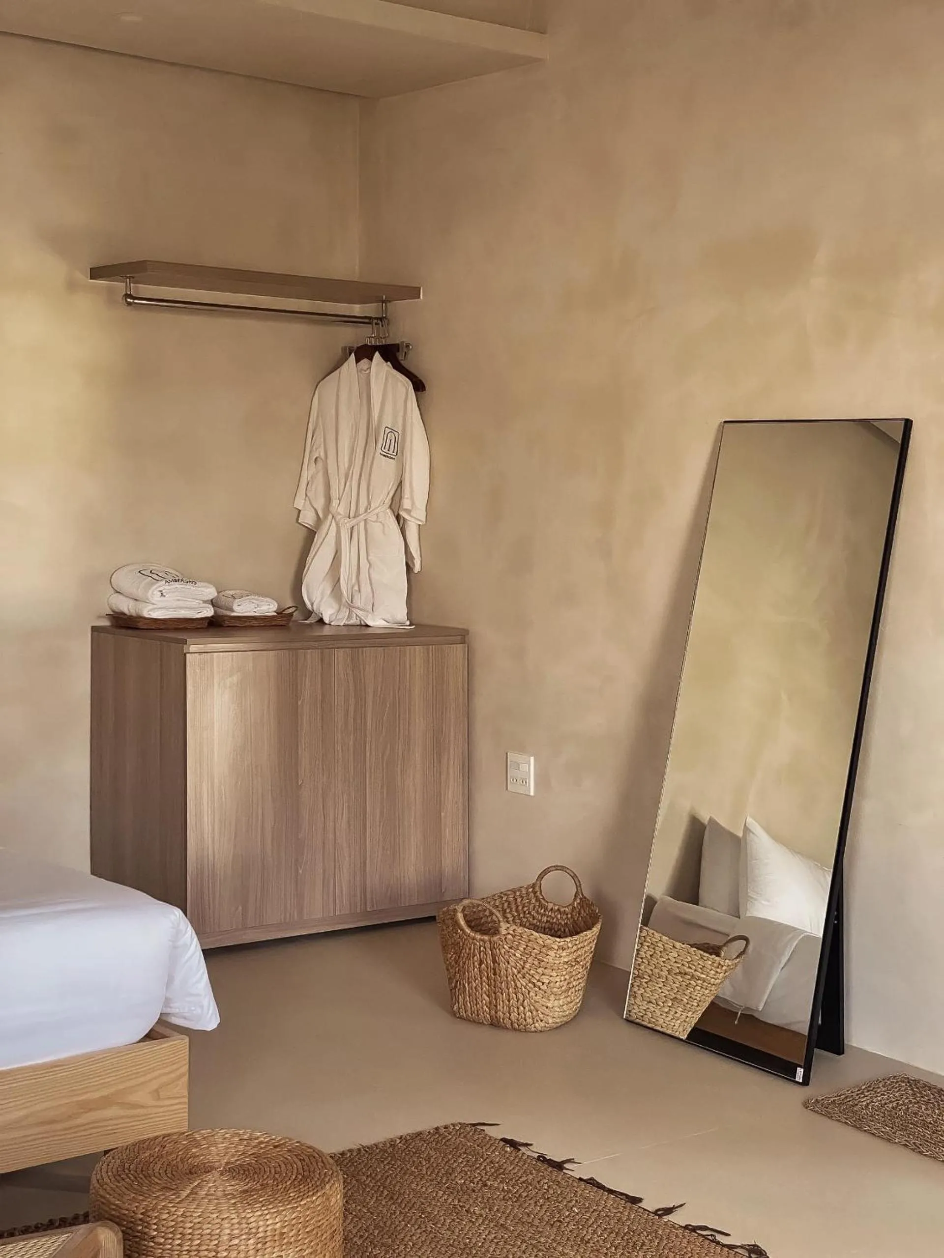 Bed in AMBERGRIS