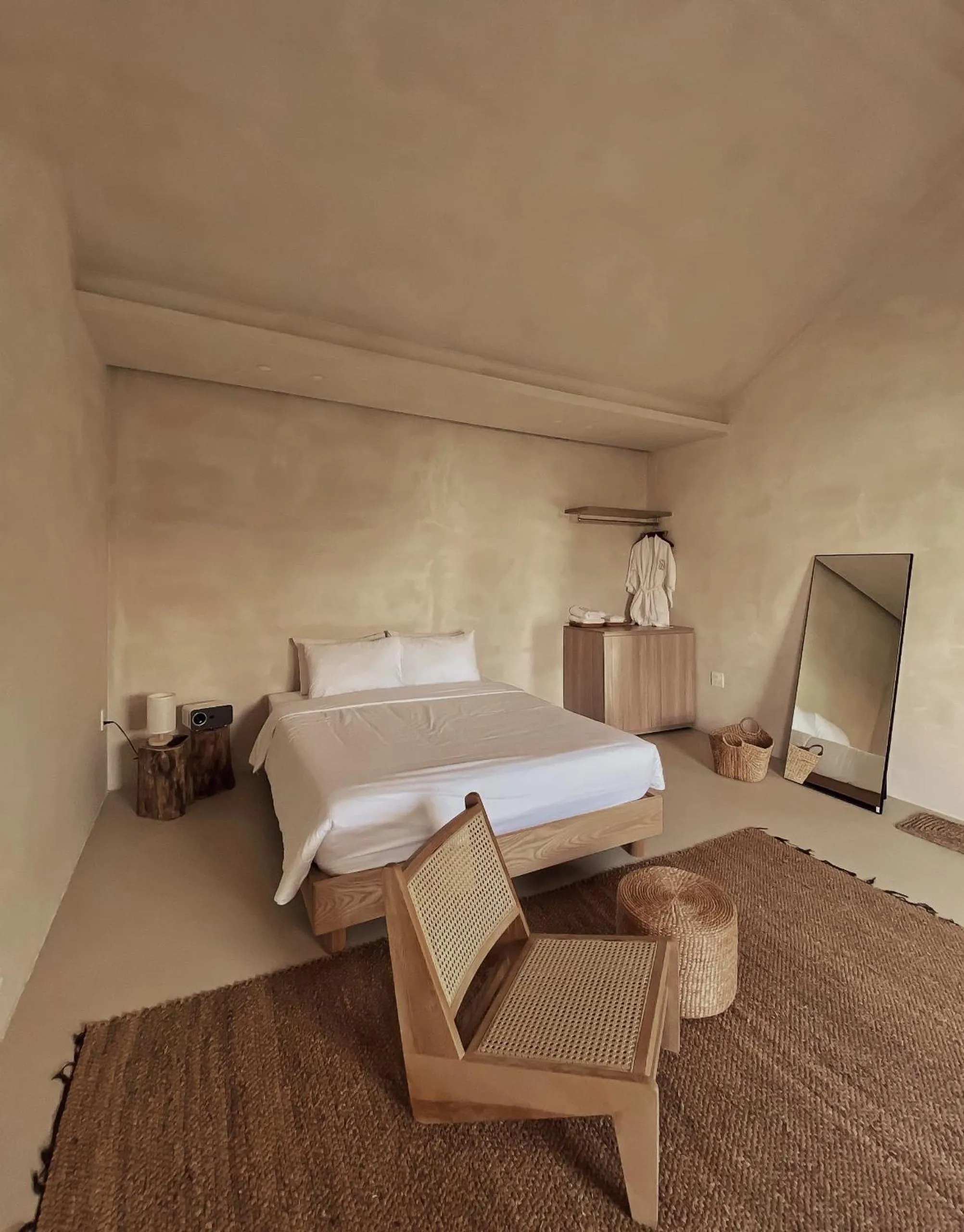 Bed in AMBERGRIS