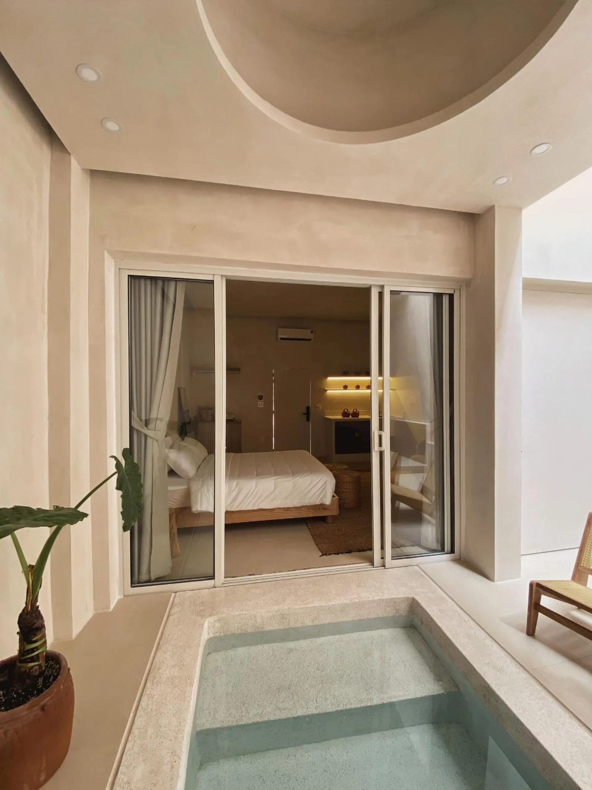 Bed in AMBERGRIS