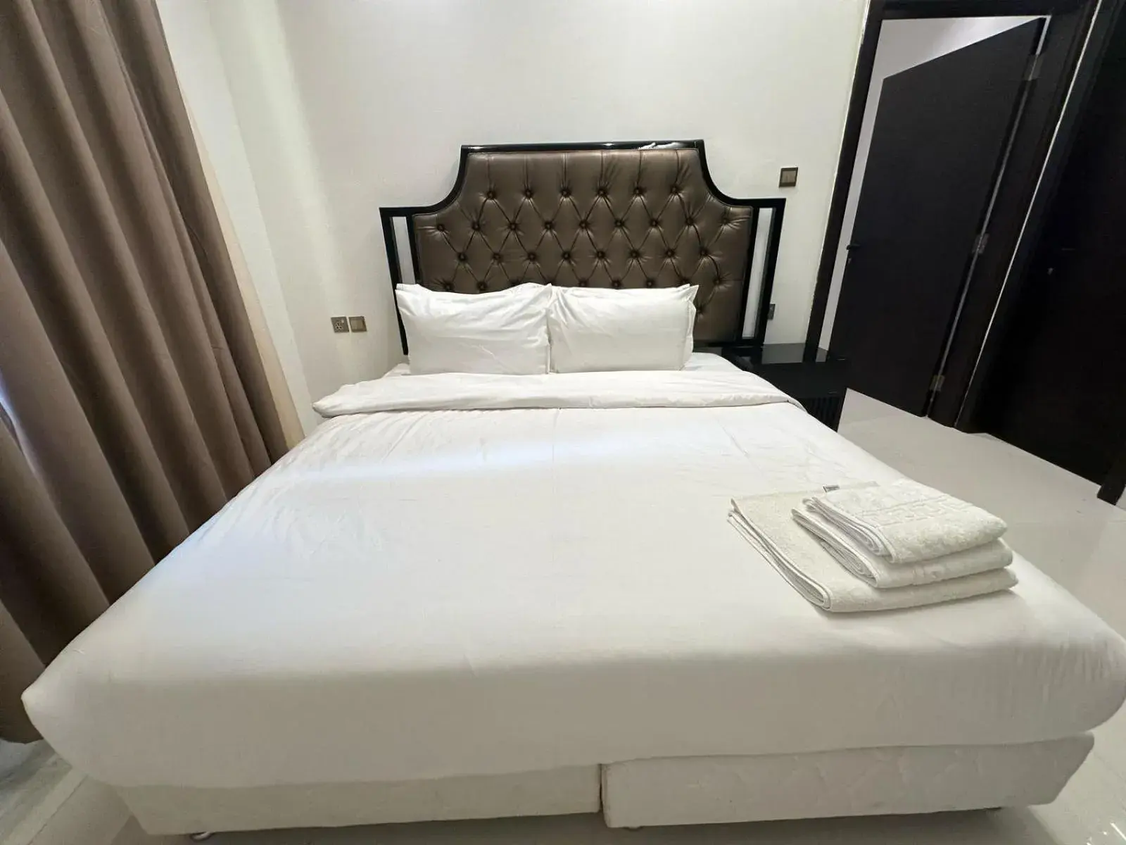 Double Room with Mountain View in Dibba Sea View Hotel by AMA Pro Double Room with Mountain View in Dibba Sea View Hotel by AMA Pro