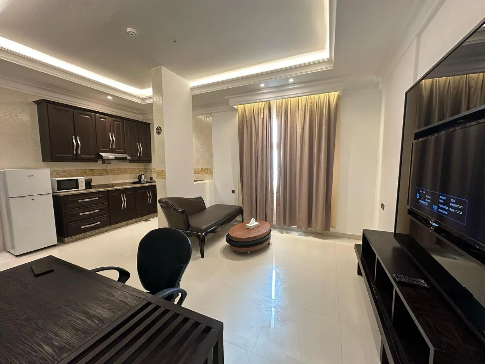 Kitchen or kitchenette in Dibba Sea View Hotel by AMA Pro