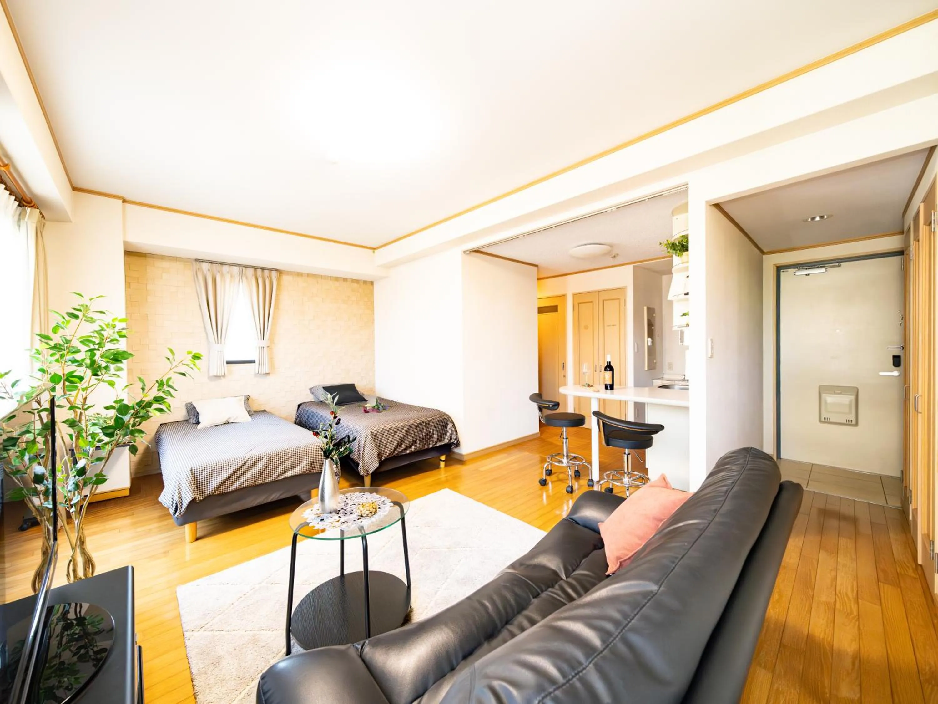 Deluxe Studio - single occupancy in The Global West