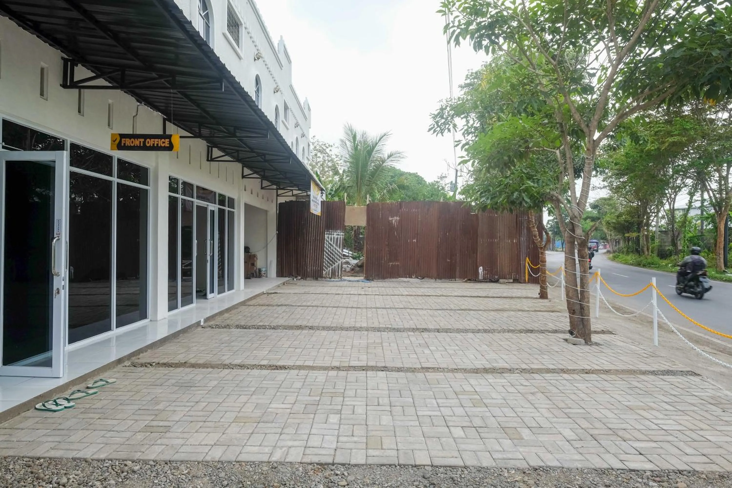 Property building in RedDoorz near Terminal Bus Purwokerto