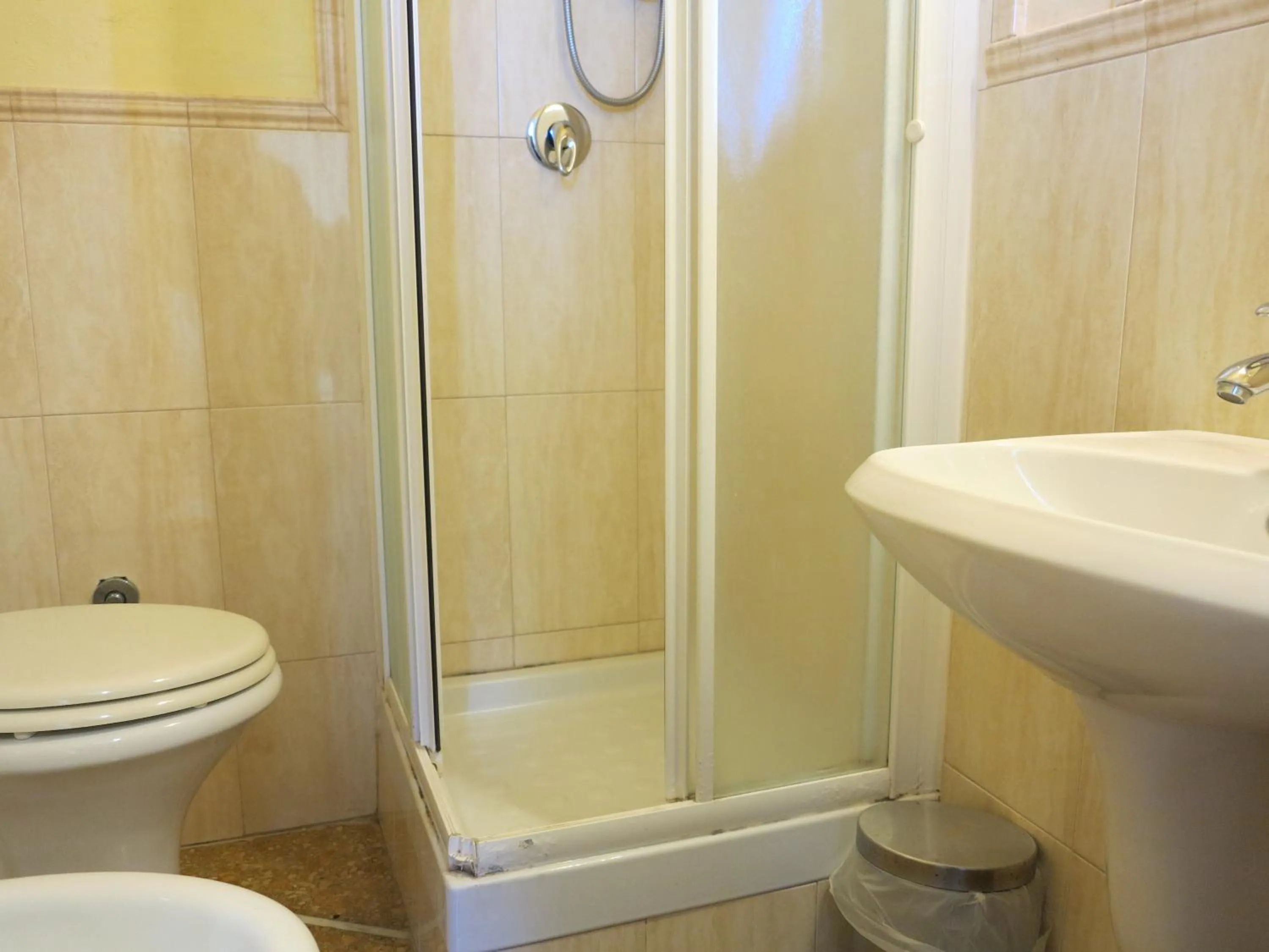 Bathroom in Casamare Hotel