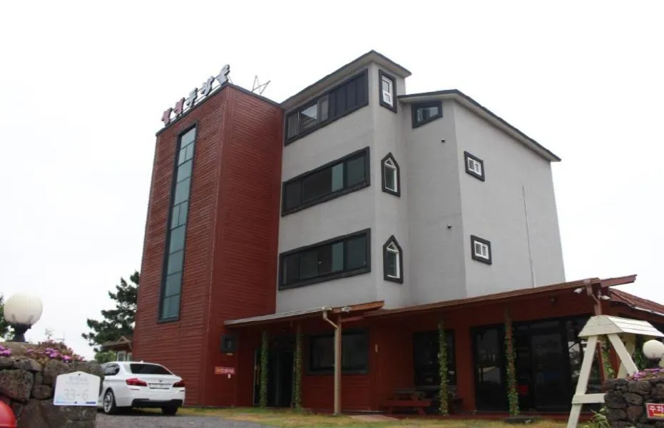 Starlight drops Pension