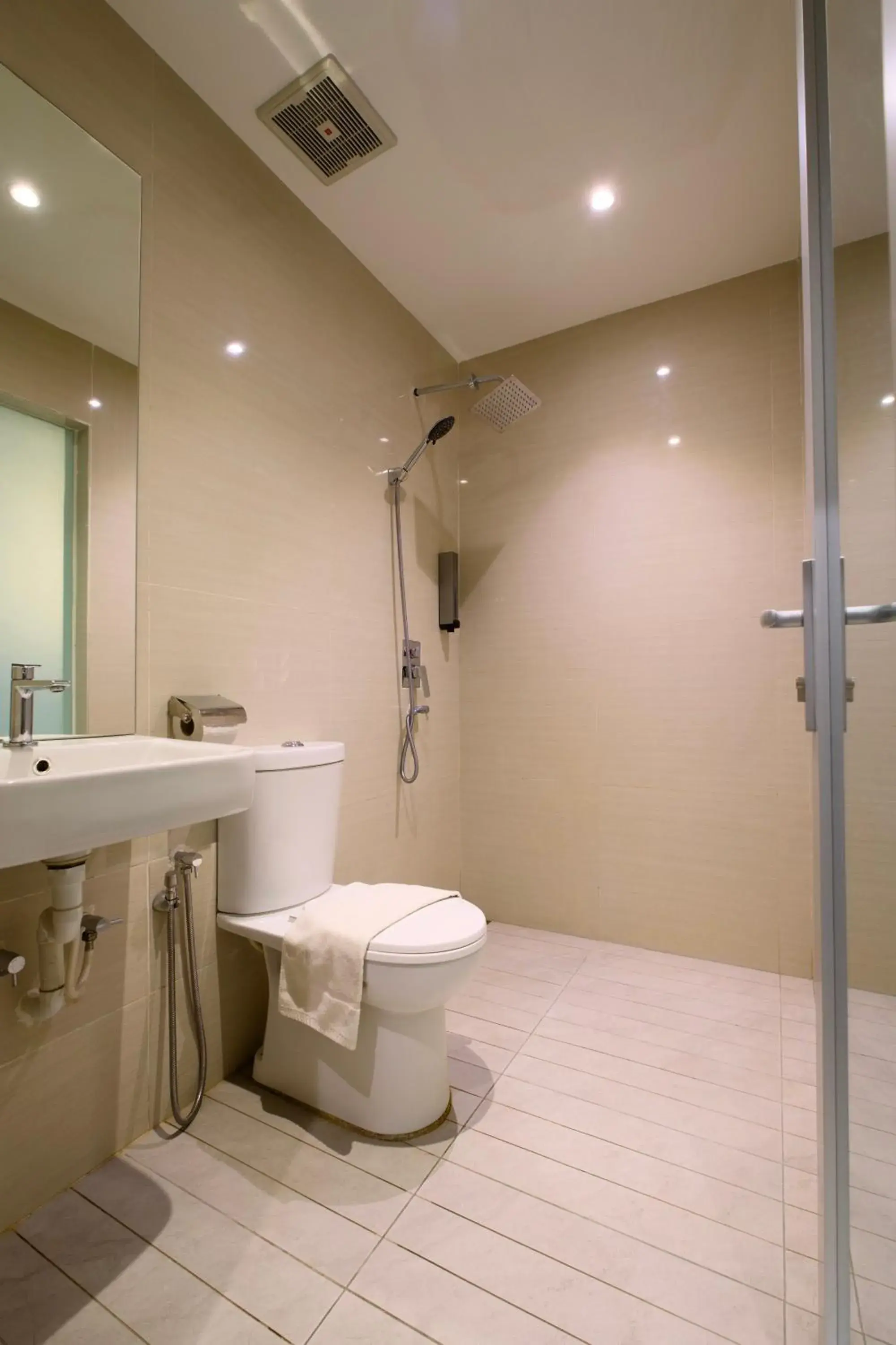 Standard Twin Room in T Hotel Jalan Sultanah Standard Twin Room in T Hotel Jalan Sultanah