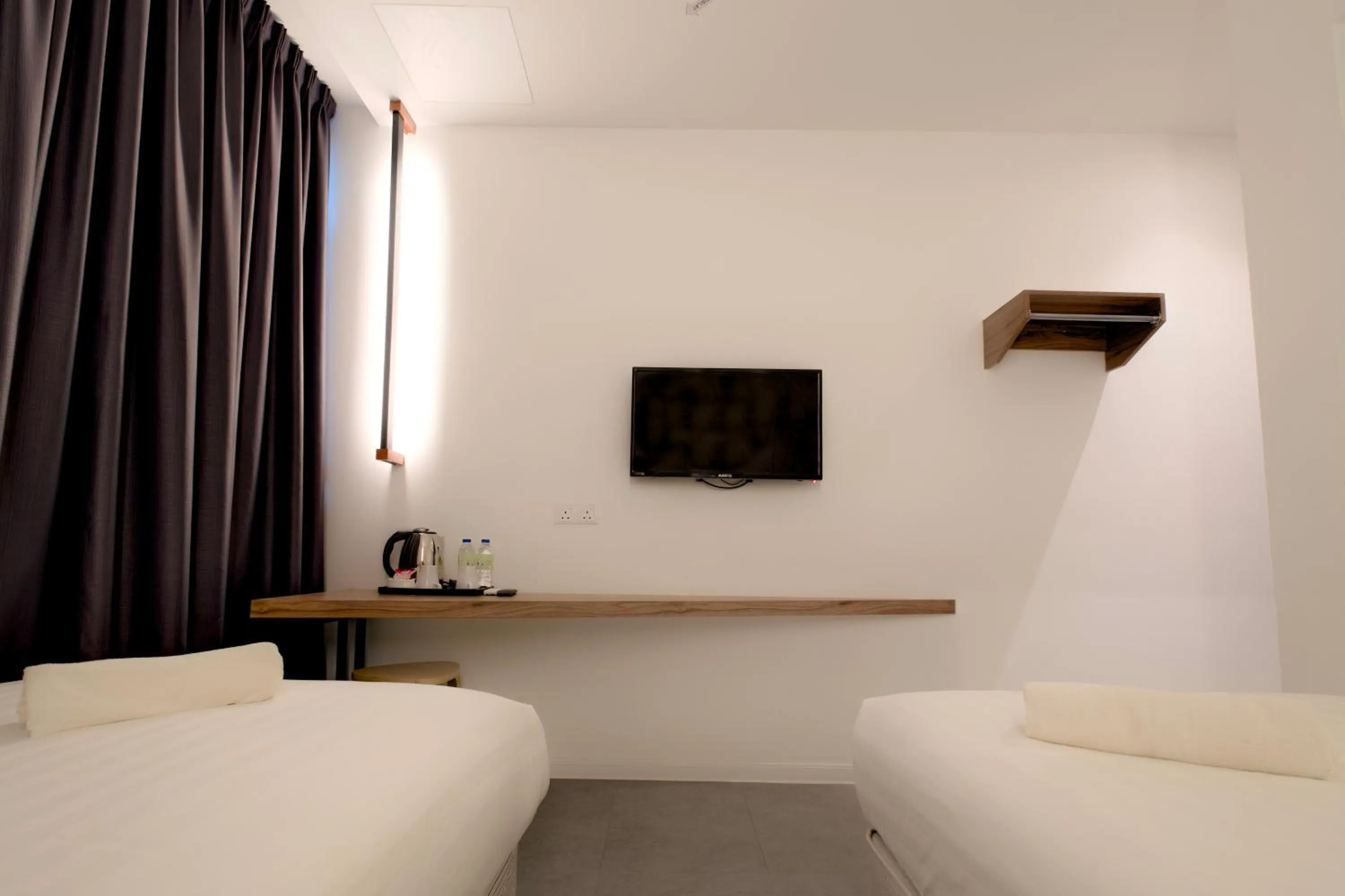 TV and multimedia, Bed in T Hotel Jalan Sultanah