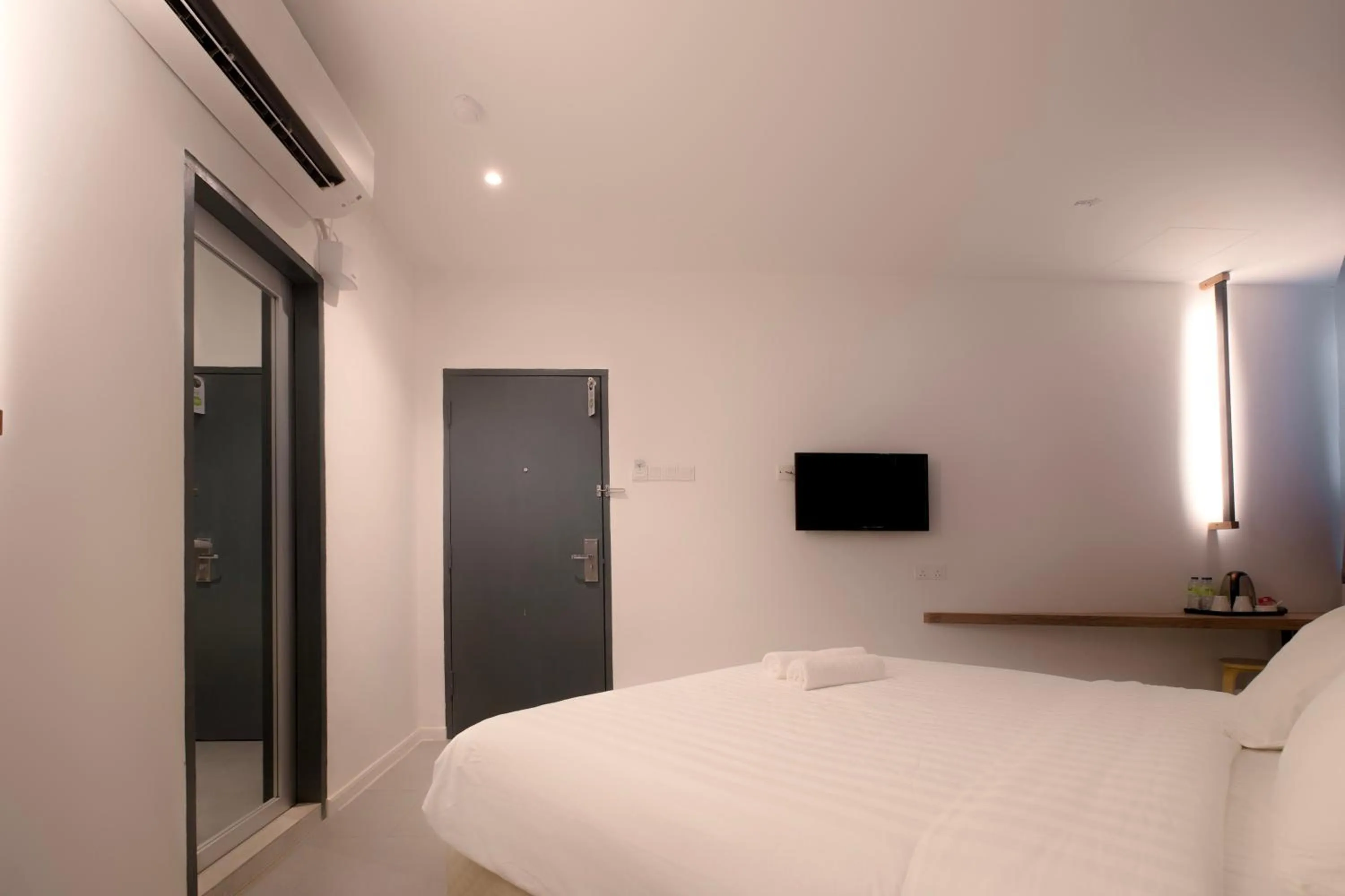 TV and multimedia, Bed in T Hotel Jalan Sultanah