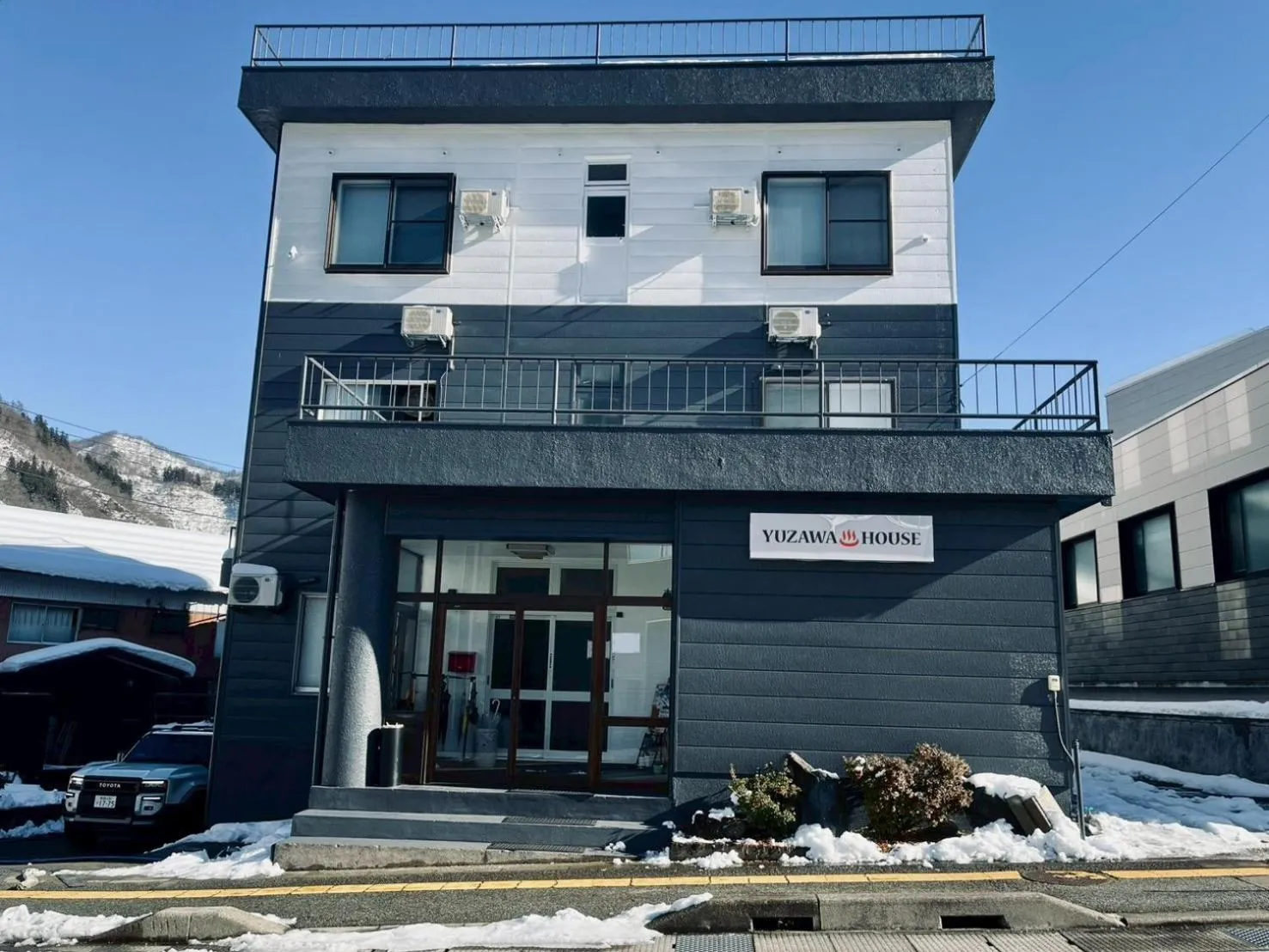 Property building in Yuzawa house